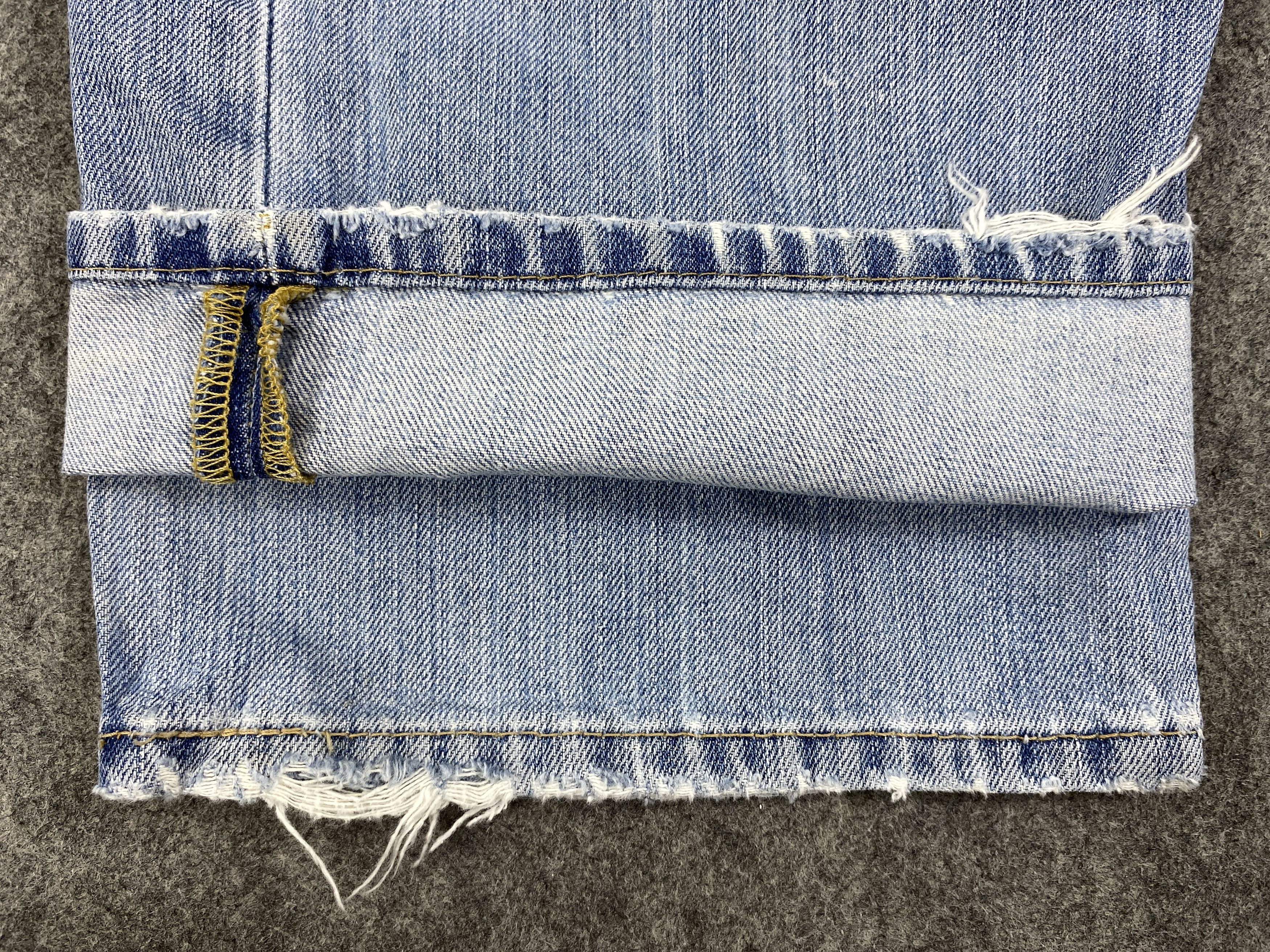 Levi's Mid Blue Vintage Levi's 569 Jeans 37x31 Denim -JN1794 Size US 37 - 13 Thumbnail