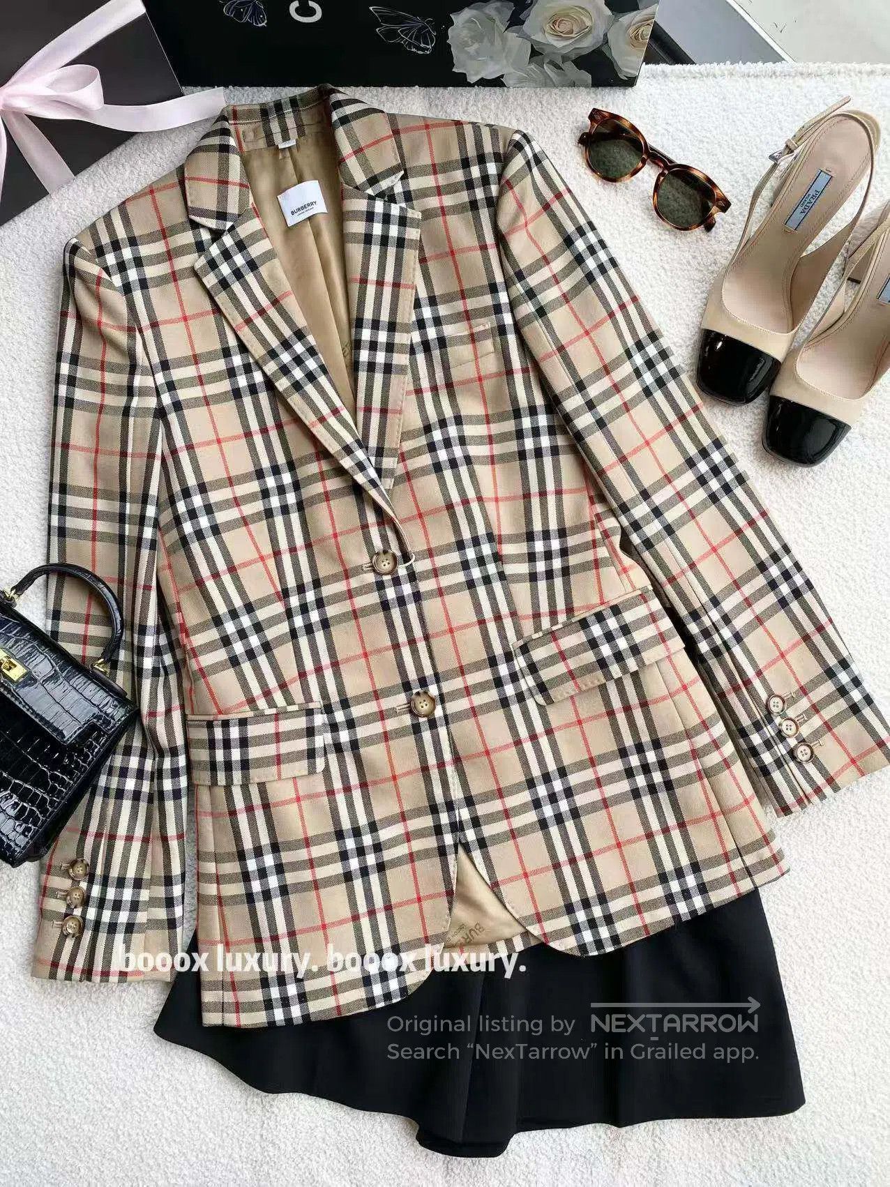 Burberry Burberry Classic plaid blazer| Size XXS / US 00 / IT 34 - 1 Thumbnail