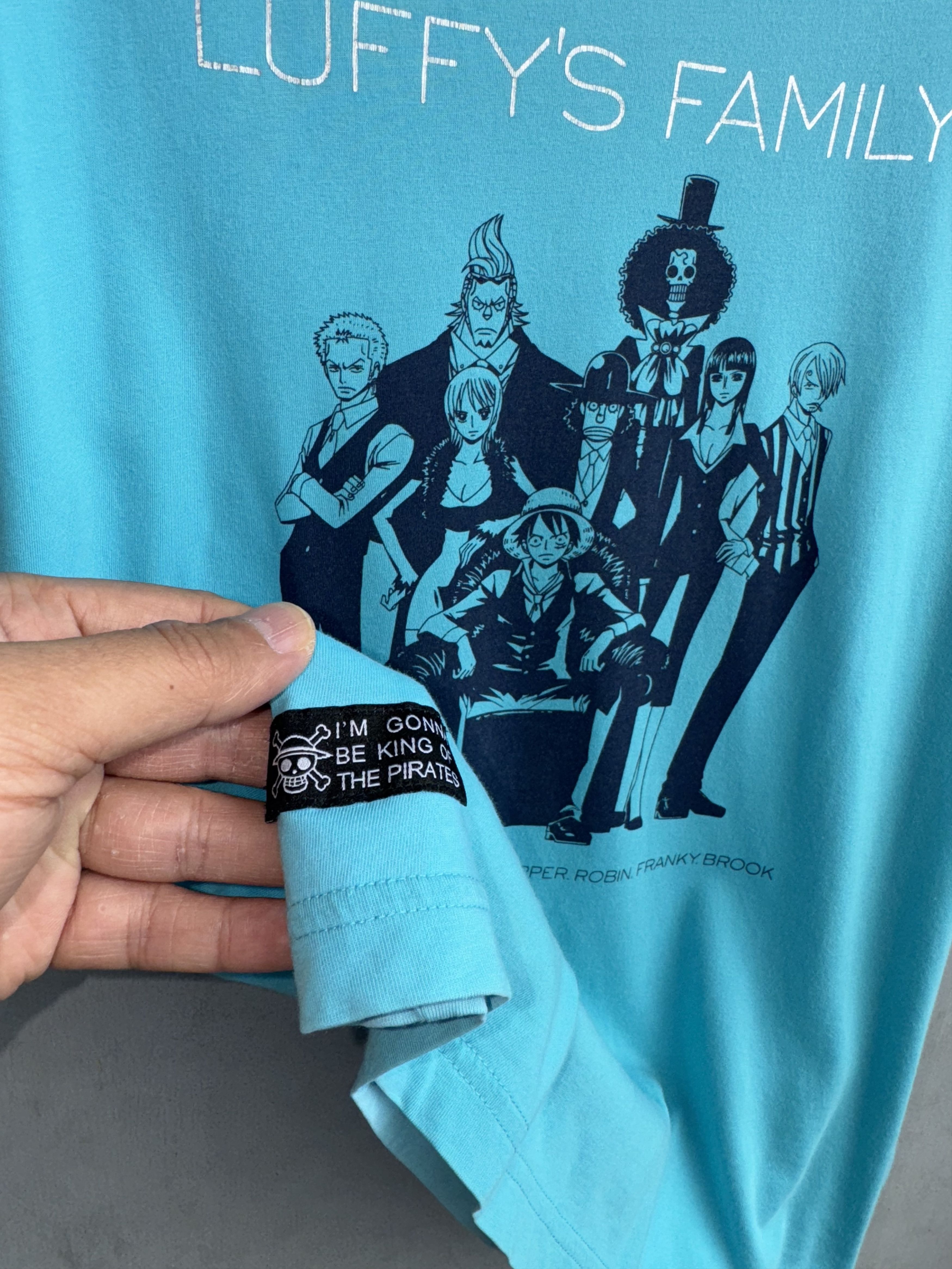 One Piece × Uniqlo One Piece Luffy's Family Uniqlo Shirt Size US M / EU 48-50 / 2 - 4 Thumbnail