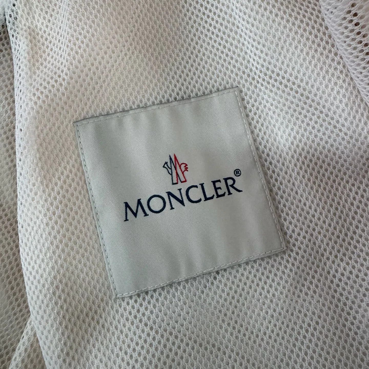 Moncler Moncler size 3 Lightweight, windproof jacket| Size L / US 10 / IT 46 - 6 Thumbnail