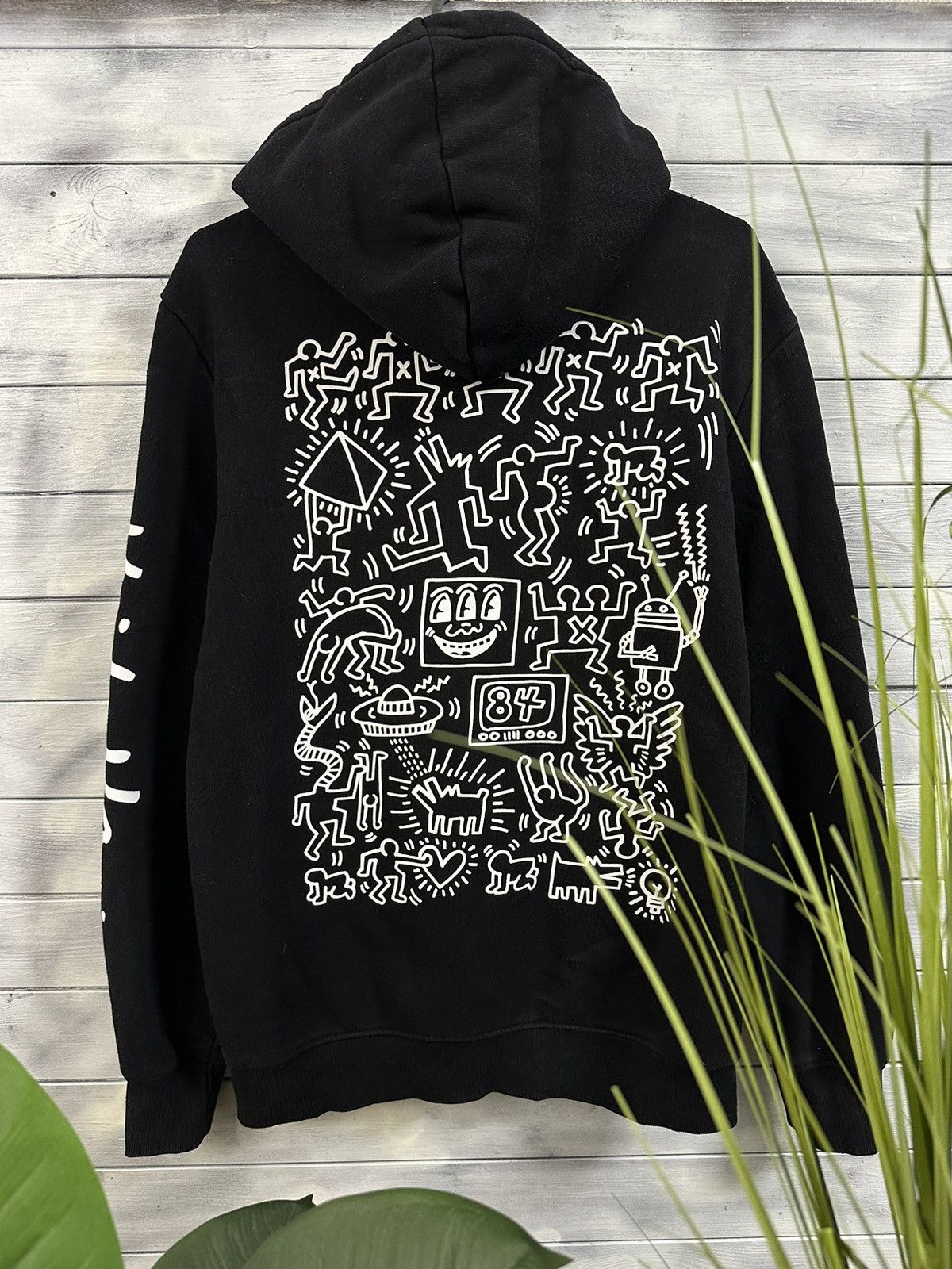 H&M × Keith Haring Rare Hoodie Keith Haring Art Designer and H&M. Size US S / EU 44-46 / 1 - 2 Thumbnail