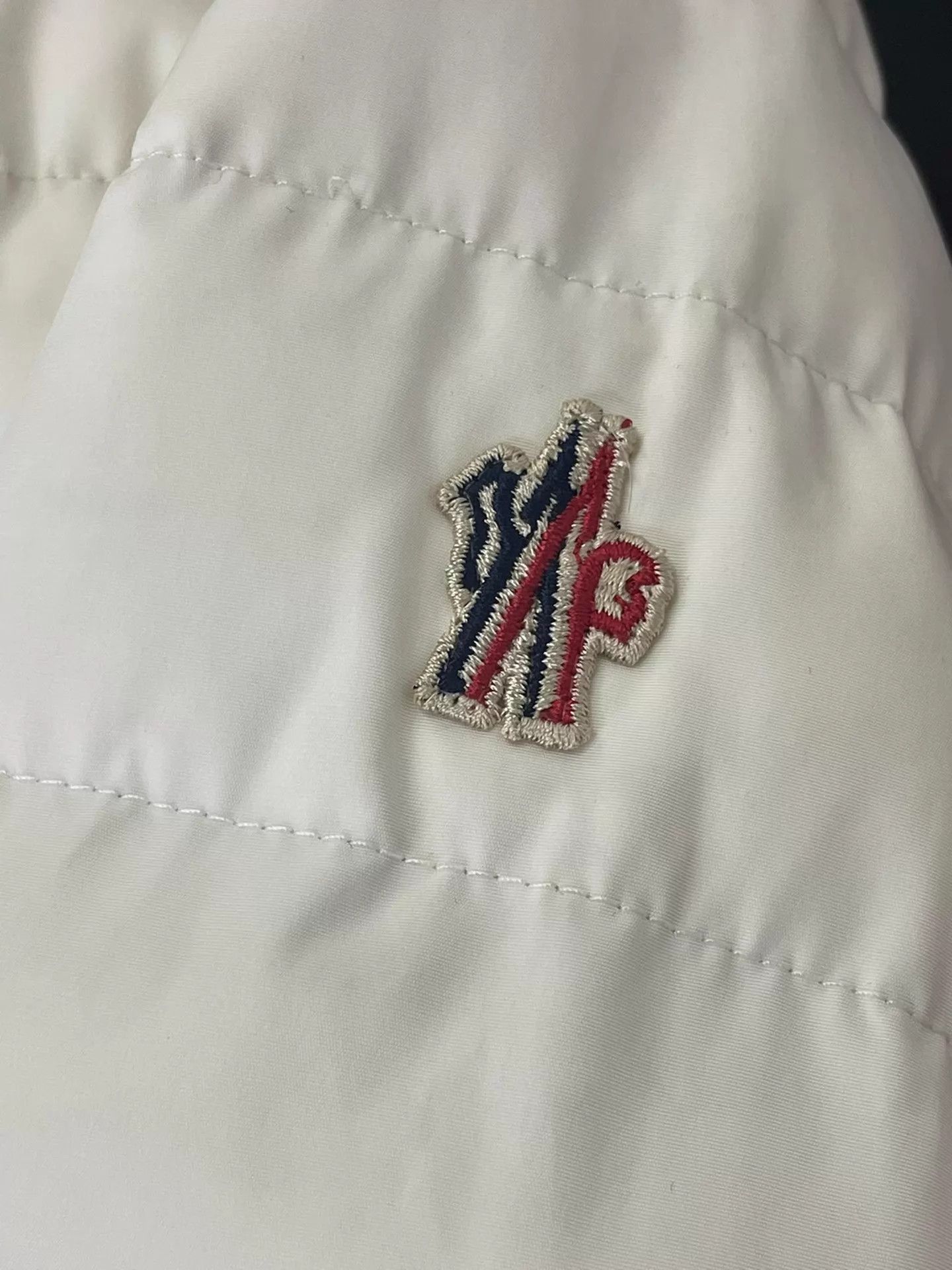 Moncler Moncler White & Black Puffer Jacket Size 1 Classic Size US S / EU 44-46 / 1 - 2 Thumbnail