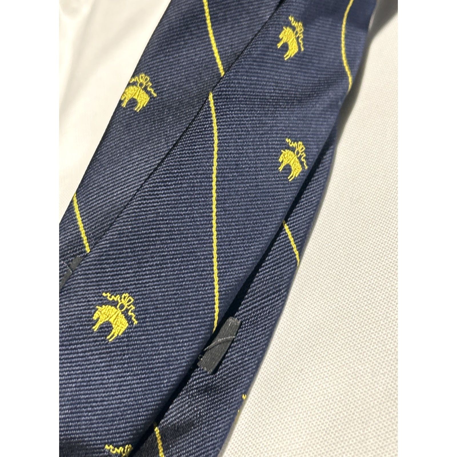 Brooks Brothers VINTAGE Brooks Brothers Tie Silk Blue Gold Sheep Made In US New W Tag Men Classic 57"-60" Silk Tie Brooks Brothers Mens Size ONE SIZE - 6 Thumbnail