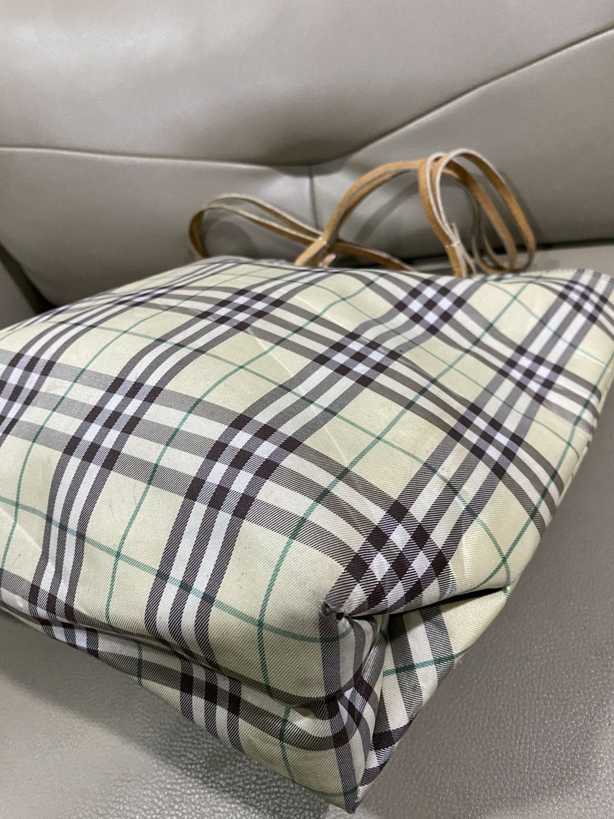 Burberry Authentic Vintage Burberry Nova Check Tote Bag Size ONE SIZE - 8 Thumbnail