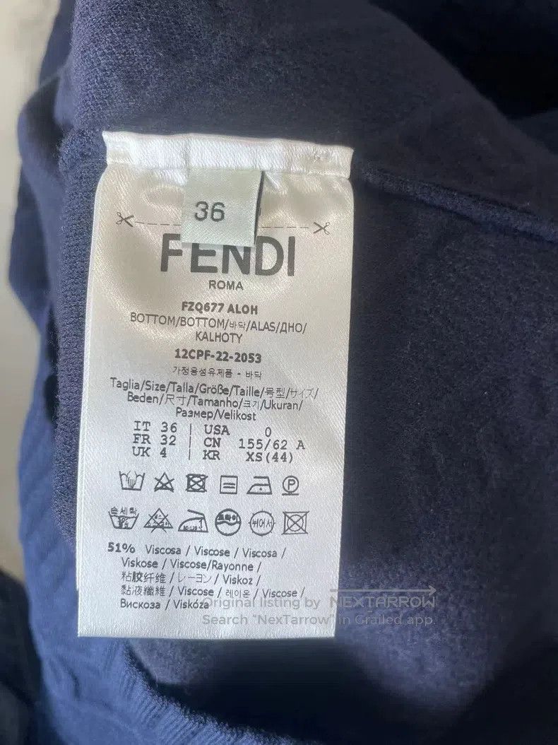 Fendi Fendi Navy Knit Skirt, Classic Full Print Lock Buckle Reli Size 24" / US 00 / IT 34 - 6 Thumbnail