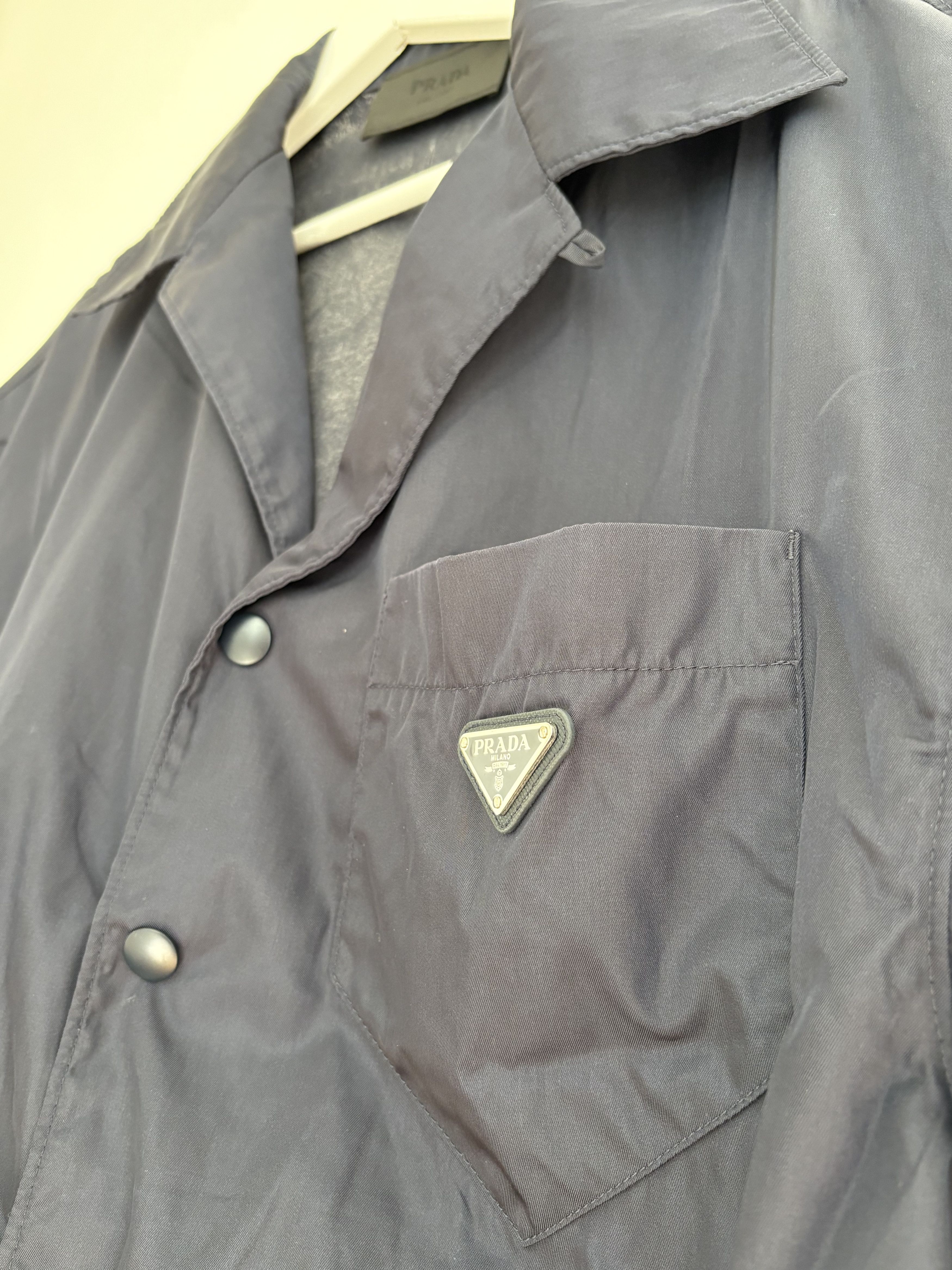 Prada Short-Sleeve Shirt in Re-Nylon Size US L / EU 52-54 / 3 - 6 Thumbnail