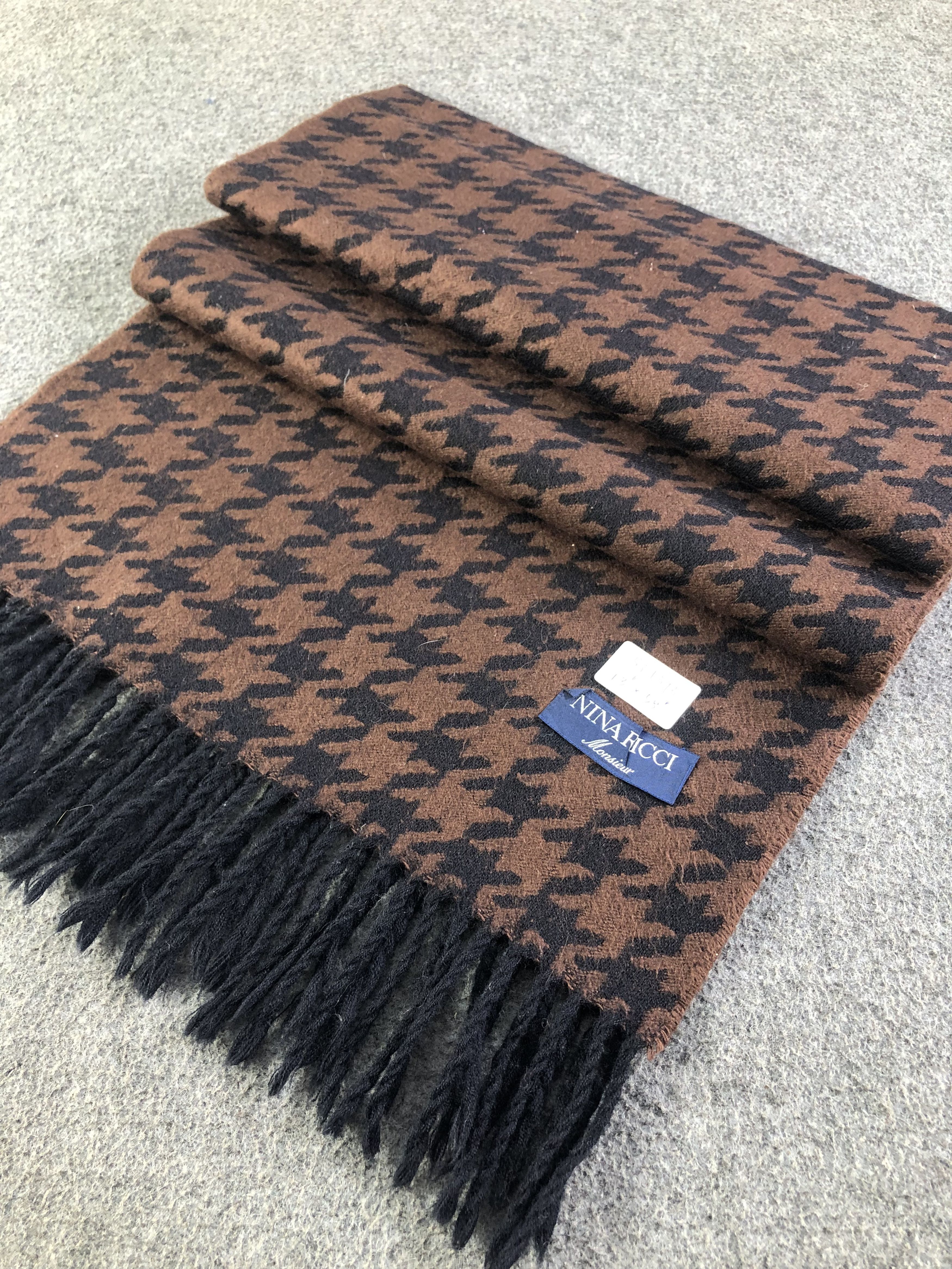 Nina Ricci Nina Ricci Houndstooth Scarf / Muffler / Neckwear SS1393 Size ONE SIZE - 3 Thumbnail