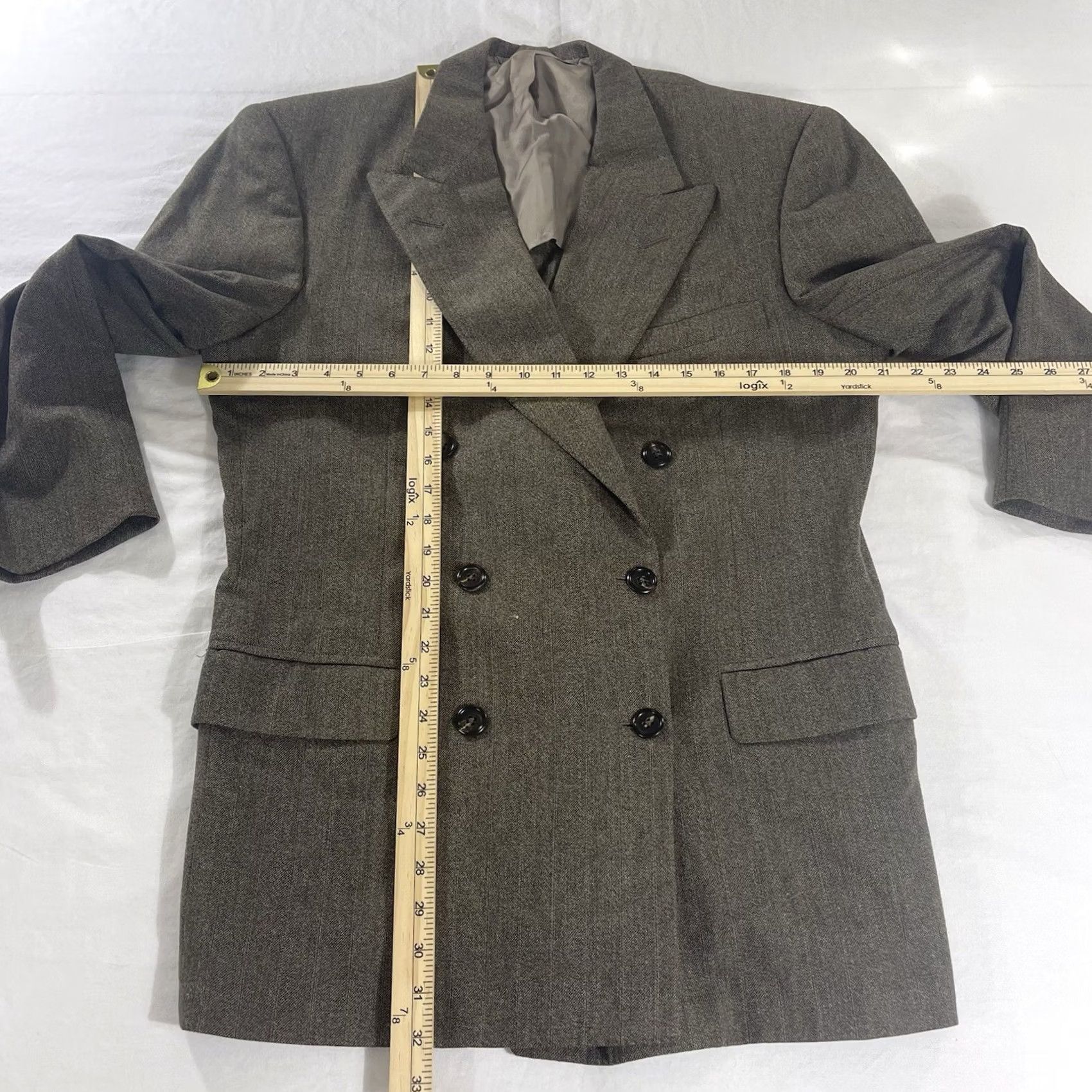 Neiman Marcus VINTAGE Neiman Marcus Blazer Jacket Men 40R Double-Breasted Pinstripe Gray 3-Button Sports Style 1990s Mens Size 40R - 3 Thumbnail