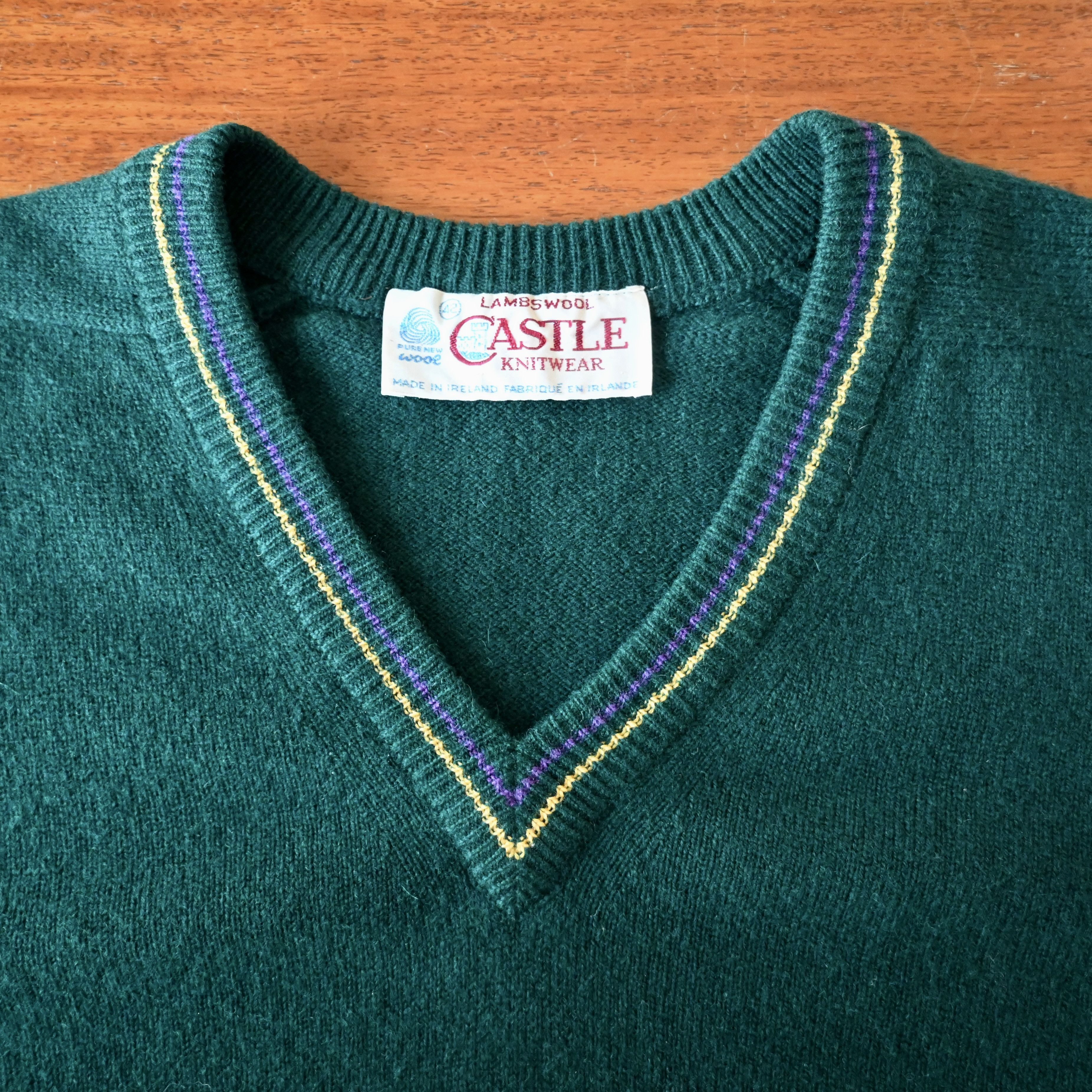 Vintage VTG 1990s CASTLE KNITWEAR lambs wool sweater made in Ireland Size US L / EU 52-54 / 3 - 10 Thumbnail
