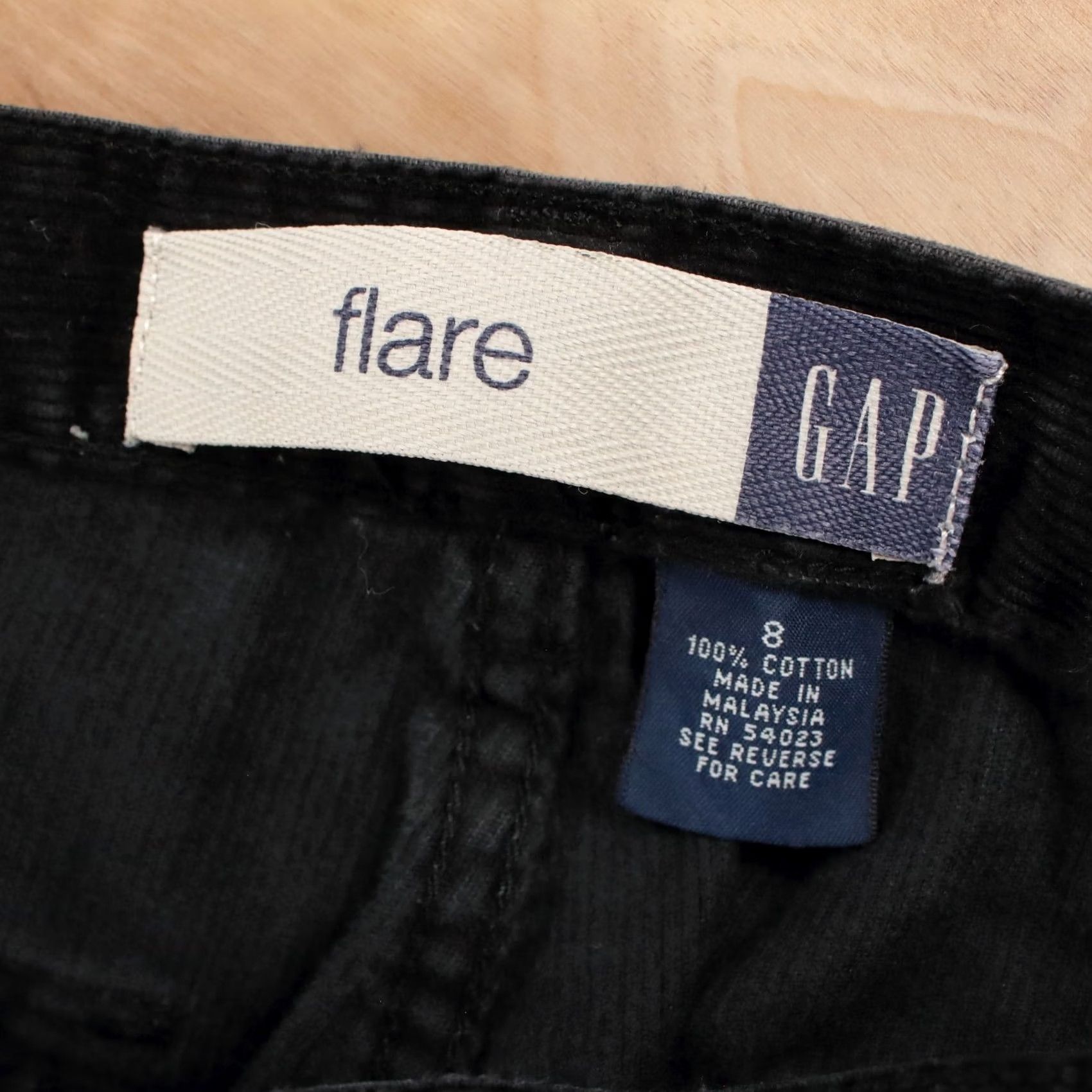 Gap GAP Womens Military Surplus Style Flared Corduroy Pants sz 8 Black Corduroy Flare 32 Inseam Womens Size 30" / US 8 / IT 44 - 6 Thumbnail