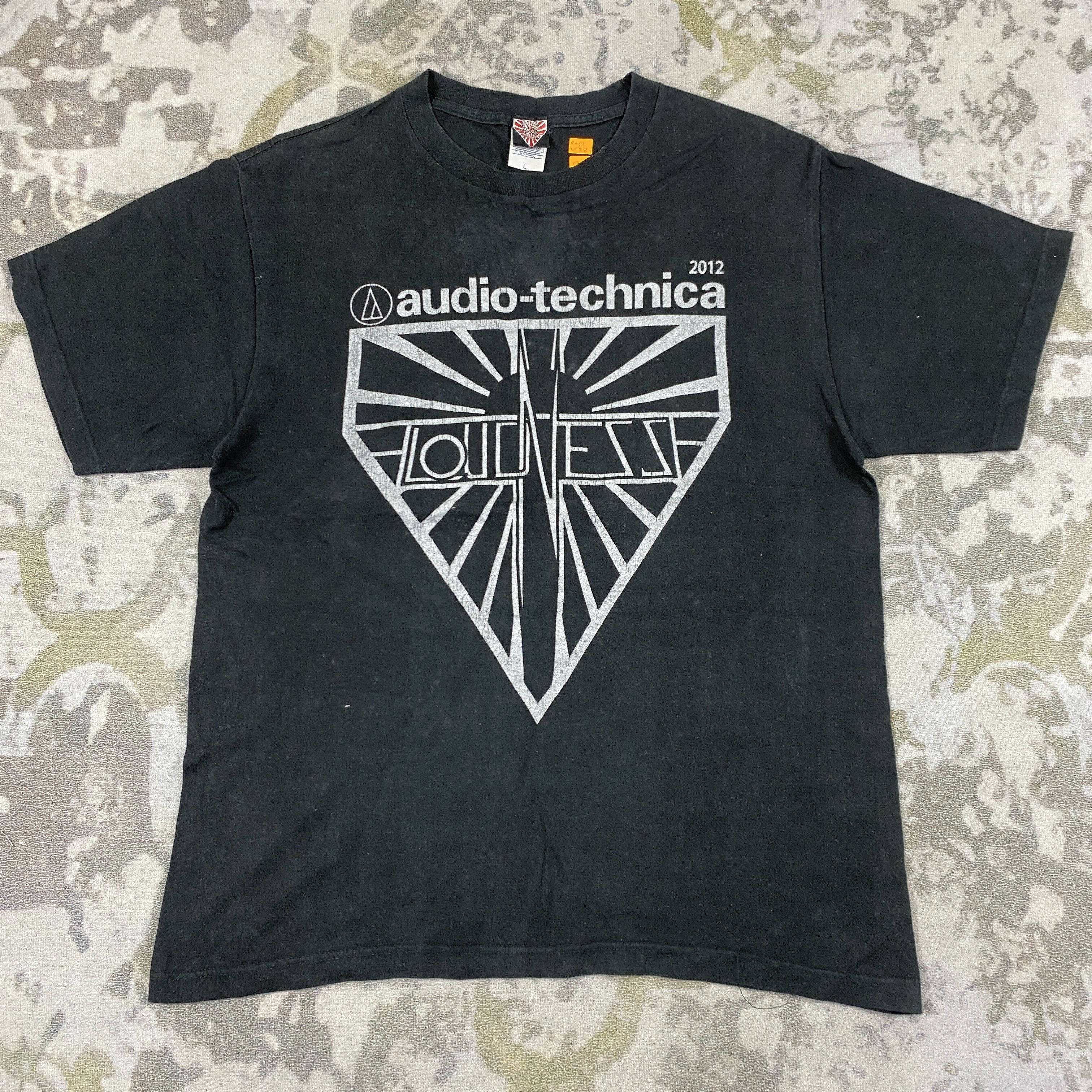 Band Tees Vintage Band Tees Loudness T-shirt Tee -D103 Size US L / EU 52-54 / 3 - 1 Thumbnail