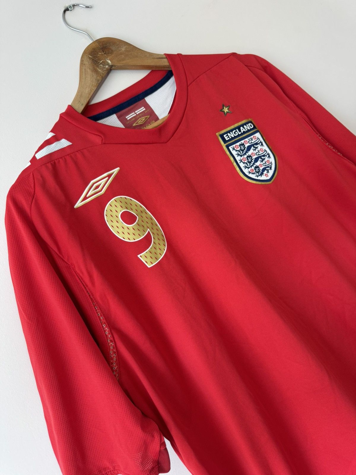 Umbro Rooney #9 England 2006-2007 Vintage Soccer Jersey Football Size US XL / EU 56 / 4 - 8 Thumbnail