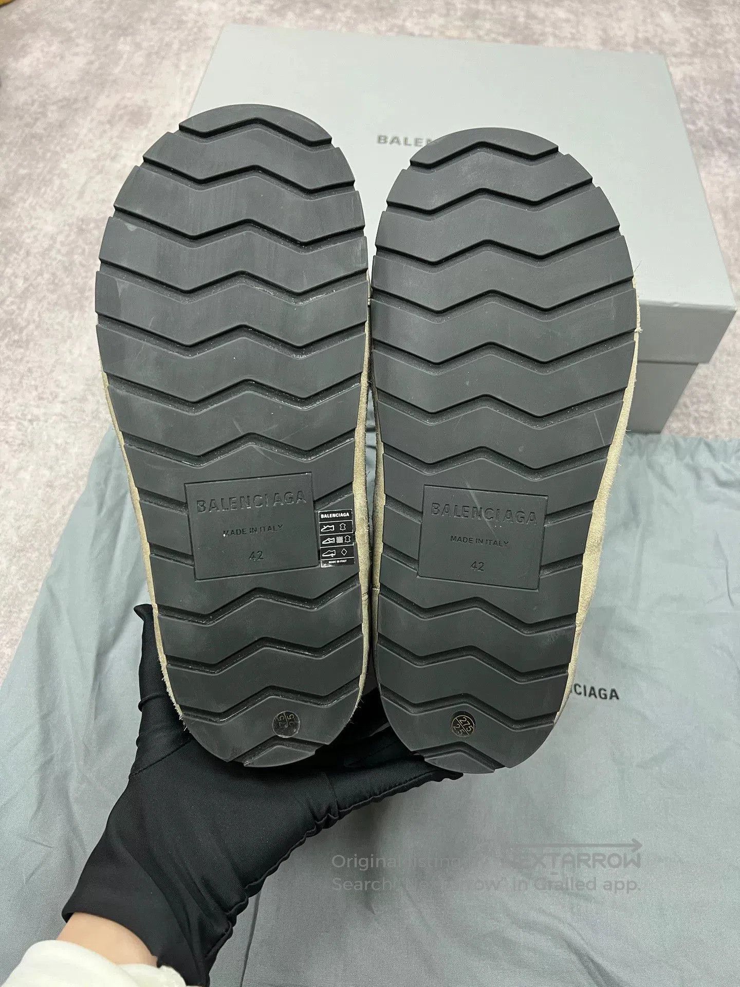 Balenciaga Balenciaga Dumbo Distressed Snow Boots. Size US 9 / EU 42 - 9 Thumbnail