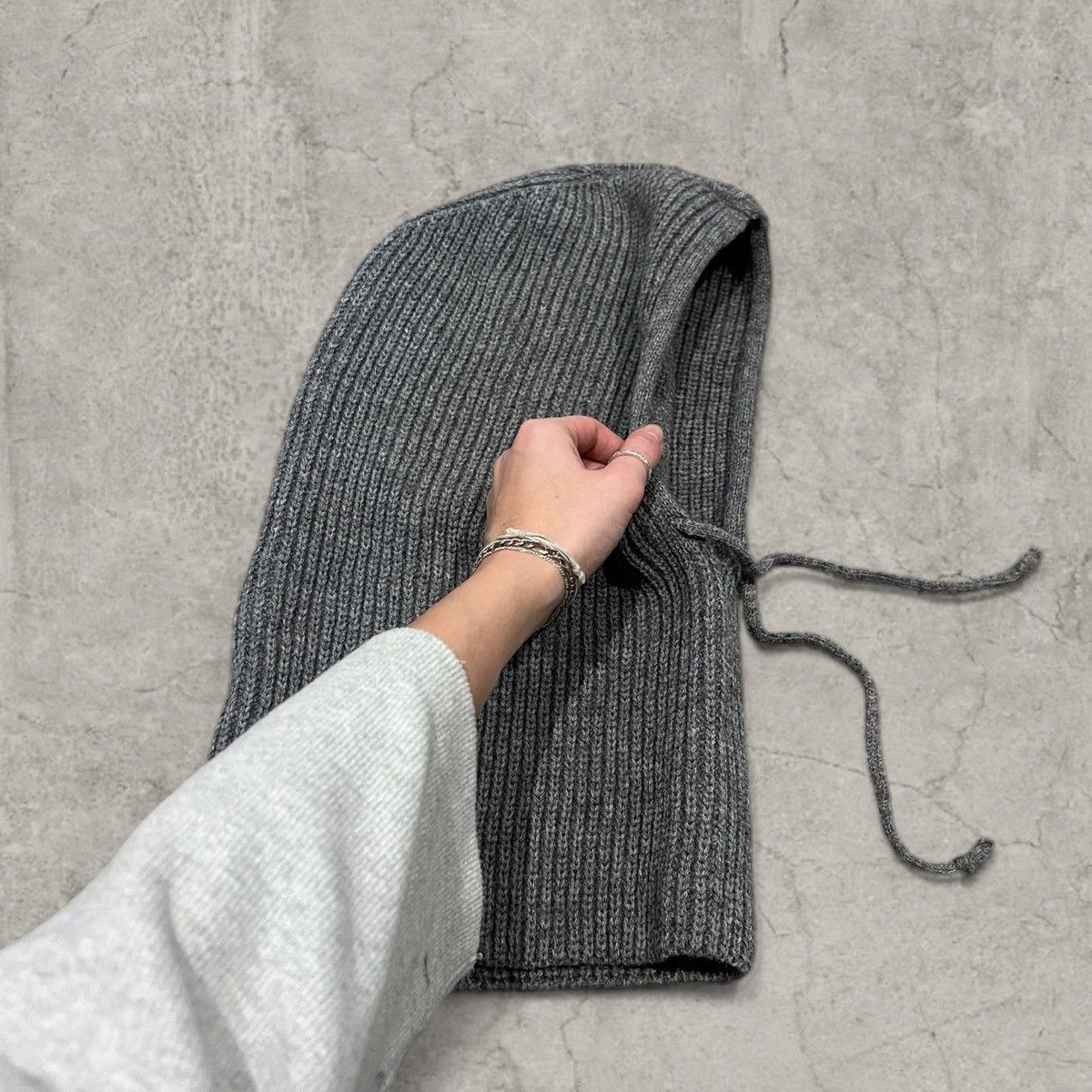 Japanese Brand Vintage style grey bonnet snood hood scarf hat. One size Size ONE SIZE - 1 Thumbnail