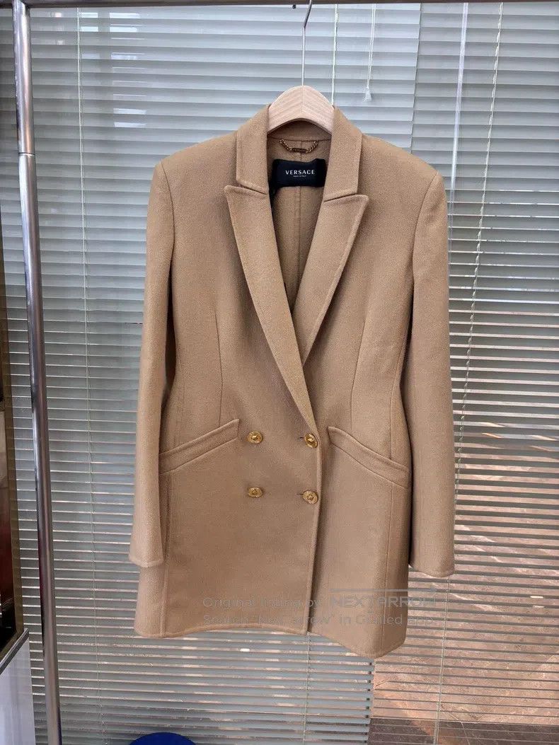 Versace Versace Women's wool coat Size L / US 10 / IT 46 - 1 Thumbnail