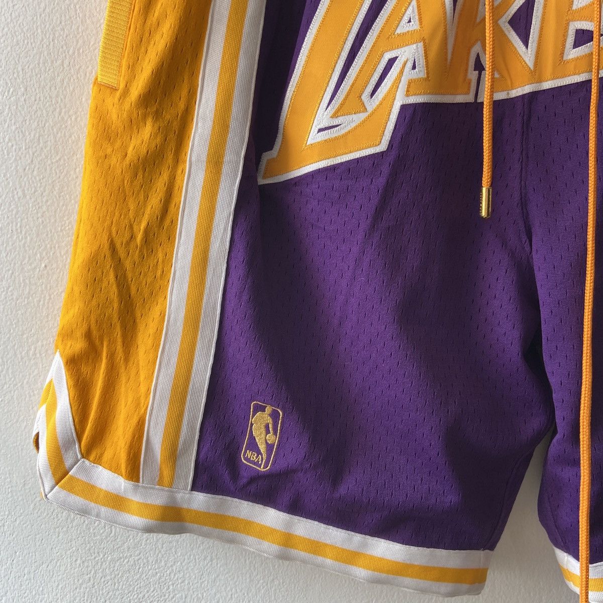 Just Don Just Don Lakers Shorts Size US 34 / EU 50 - 2 Thumbnail