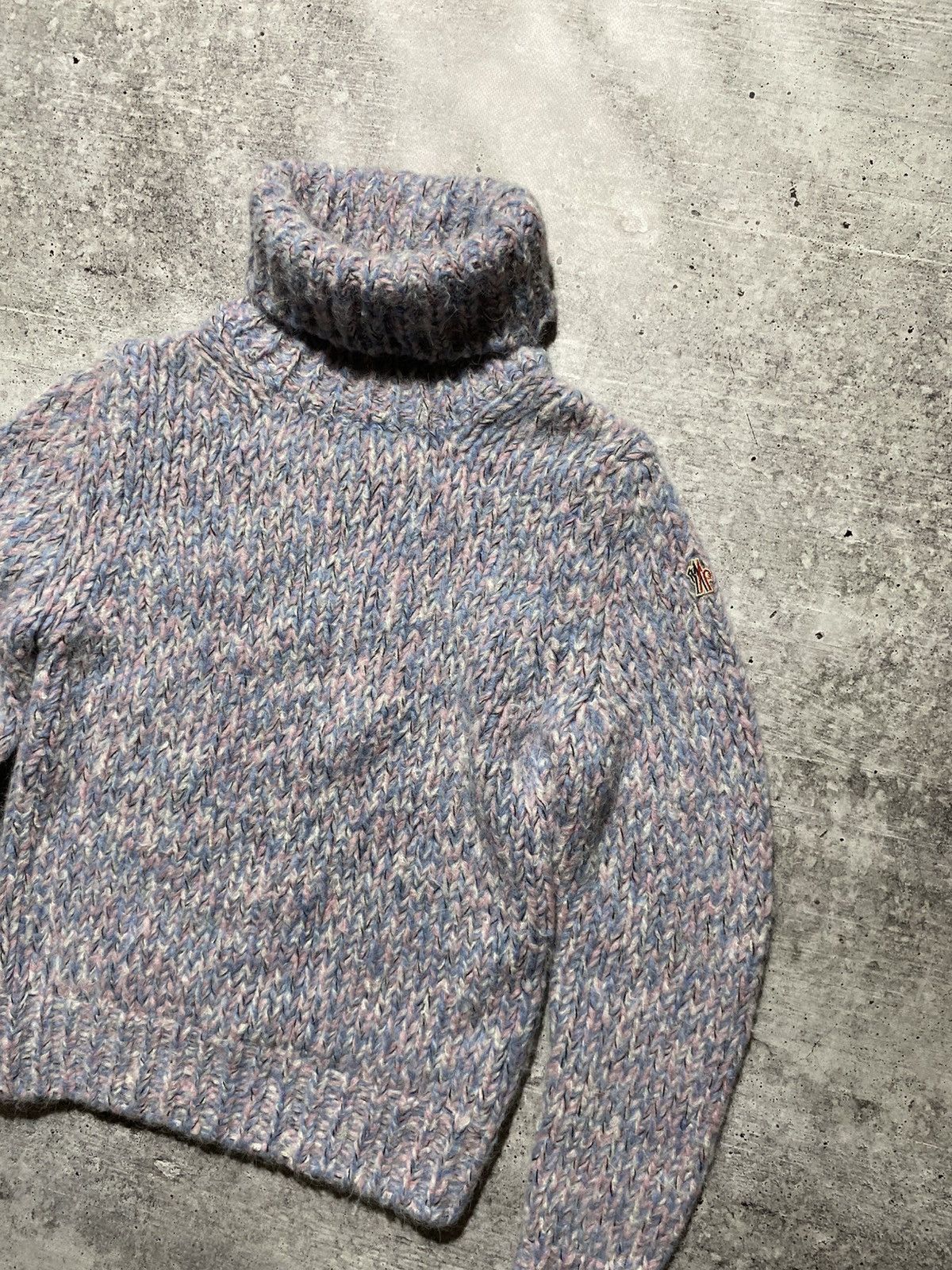 Moncler MONCLER ALPAKA KNIT SWEATER Size M / US 6-8 / IT 42-44 - 4 Thumbnail