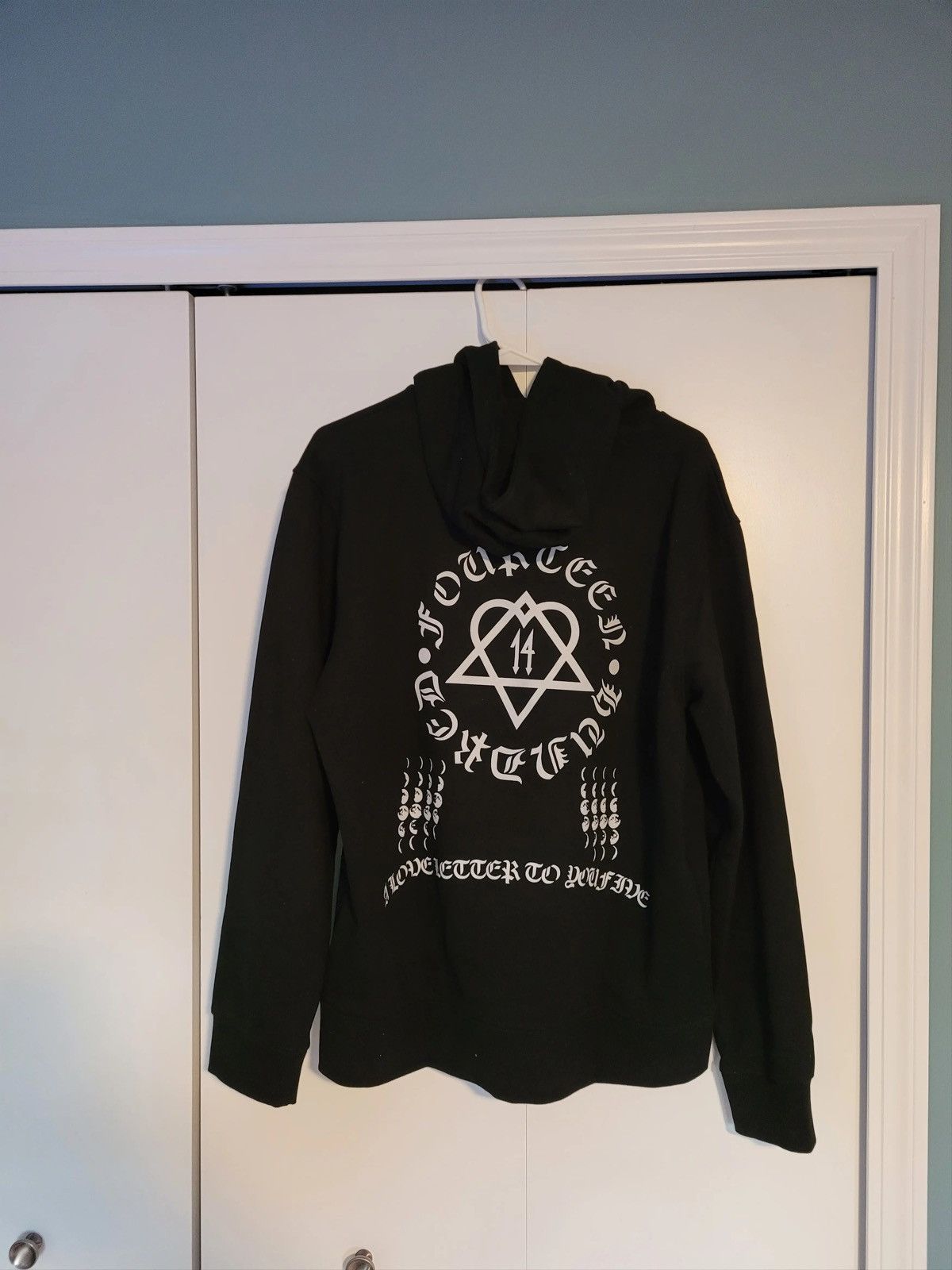 Trippie Redd Lunar hoodie Size US XL / EU 56 / 4 - 1 Thumbnail