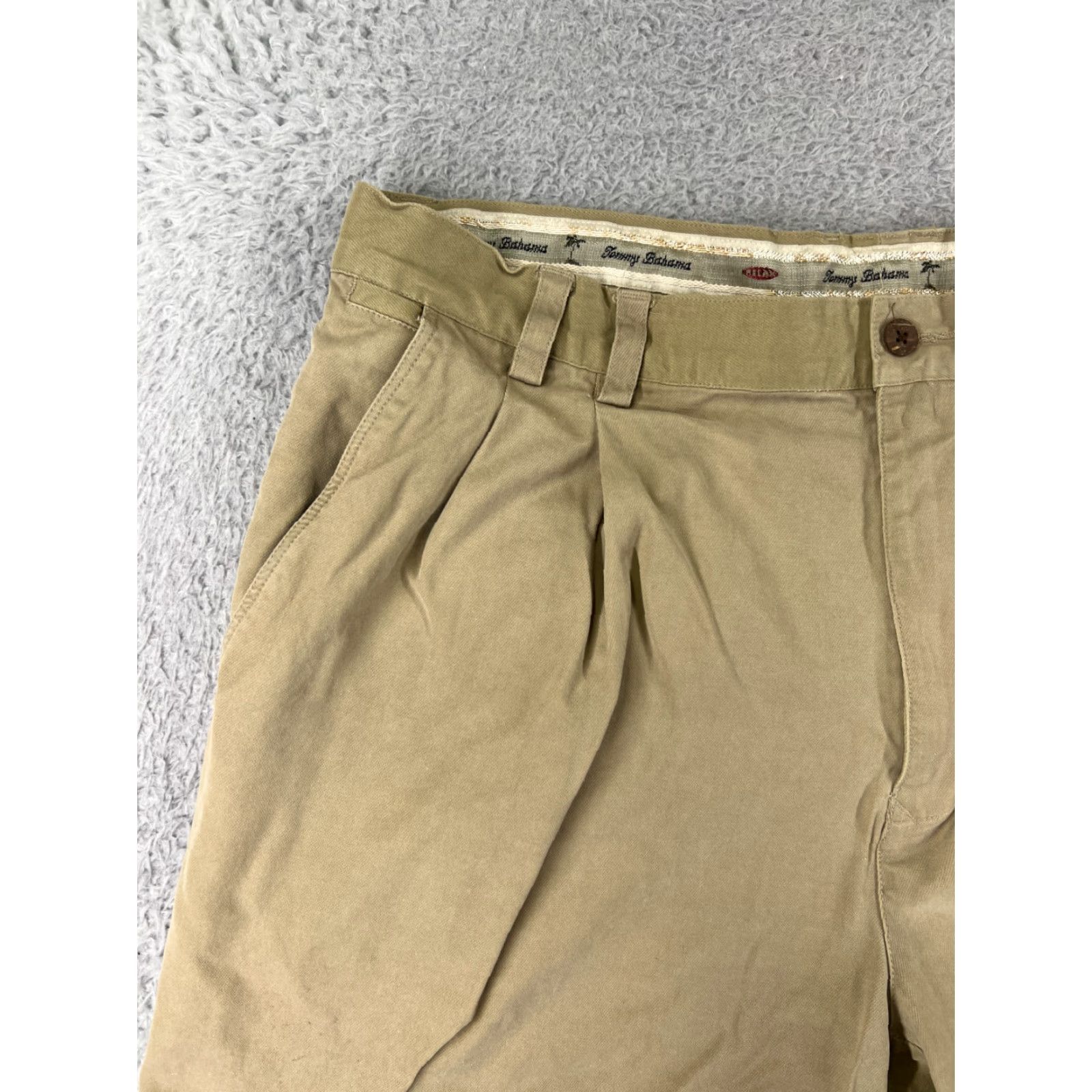 Tommy Bahama Tommy Bahama Shorts Mens 36 Beige Khaiki Pleated Front Bermuda Resort Beach Silk Blend Shirt Adult 36 Beige Aloha Beach Mens Size US 36 / EU 52 - 7 Thumbnail
