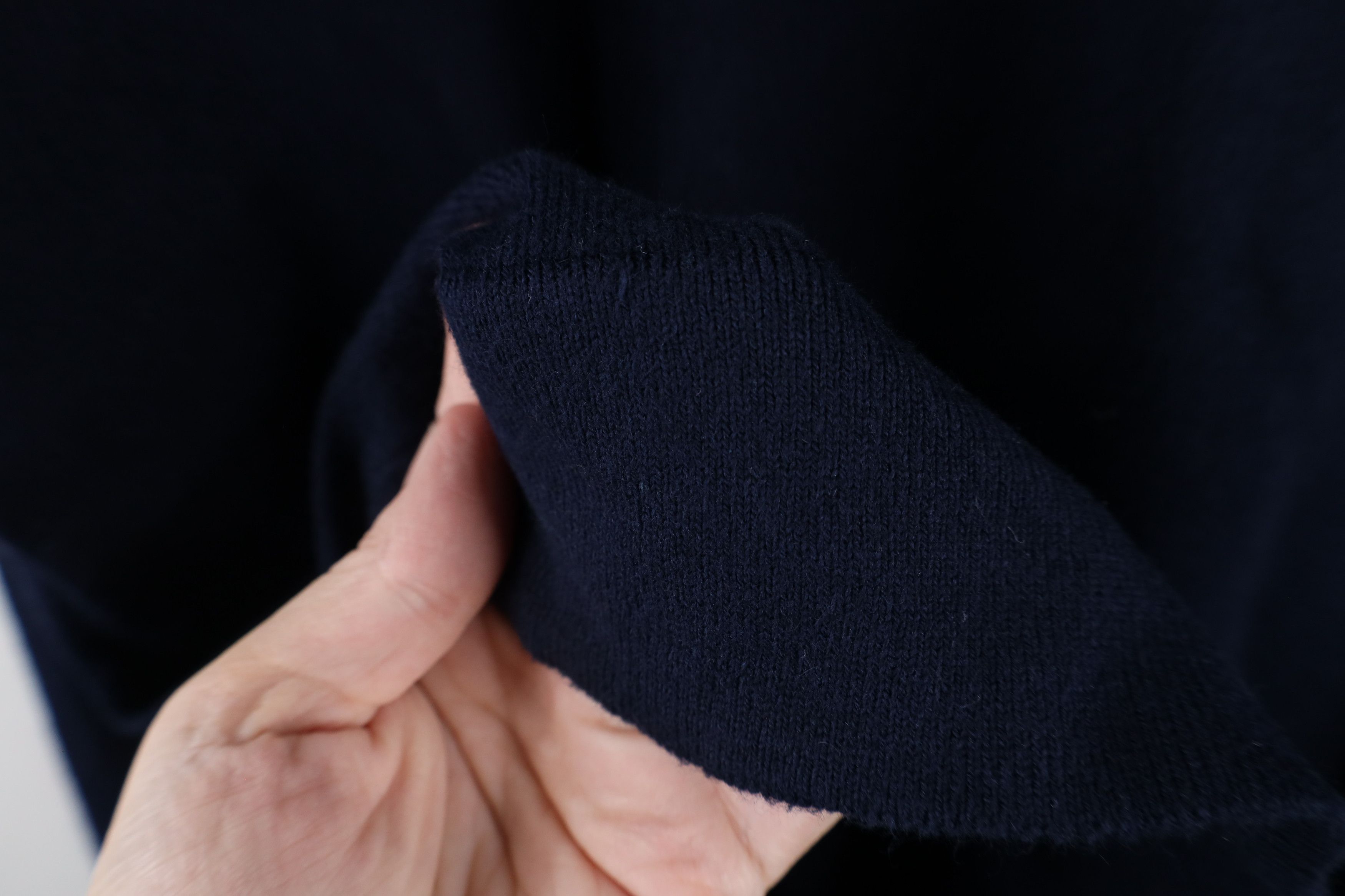 L.L. Bean × Vintage Vintage LL Bean Cashmere Blend Knit V-Neck Sweater Navy Blue Size US L / EU 52-54 / 3 - 4 Thumbnail