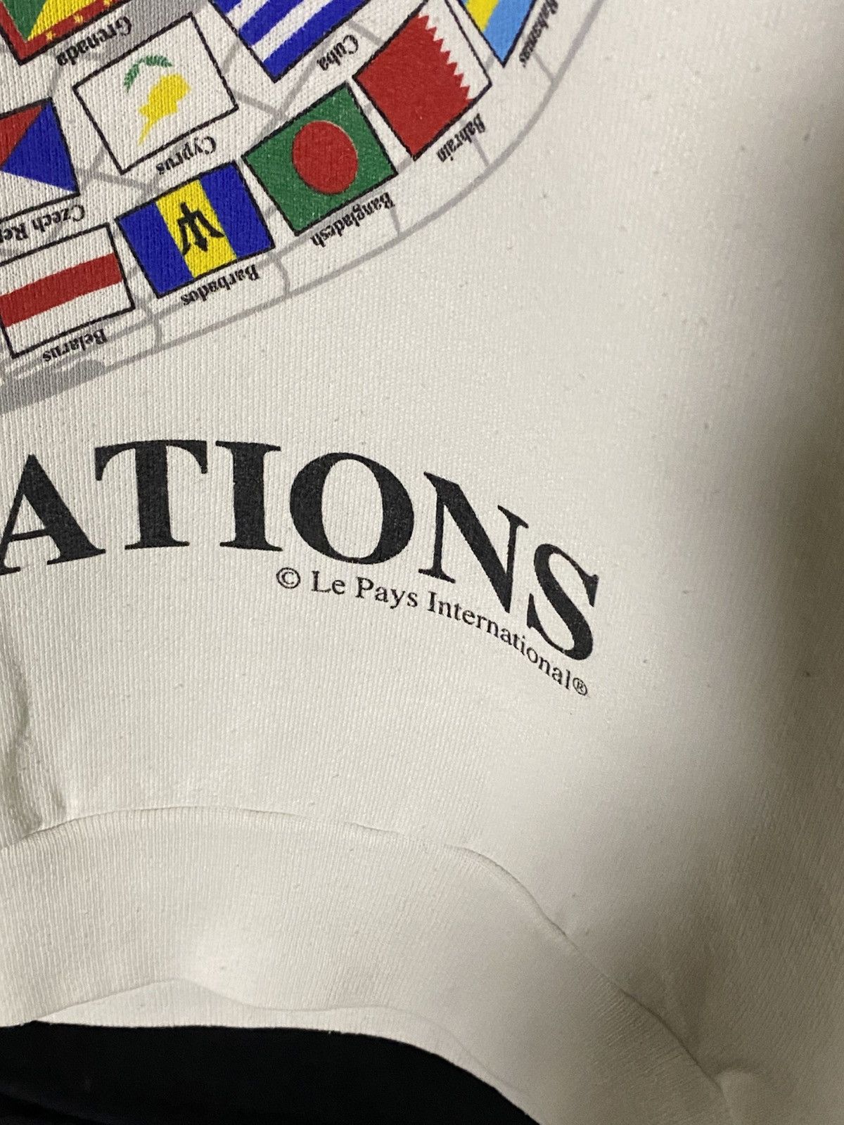 Other Vintage 90’s United Nations Size US L / EU 52-54 / 3 - 3 Thumbnail