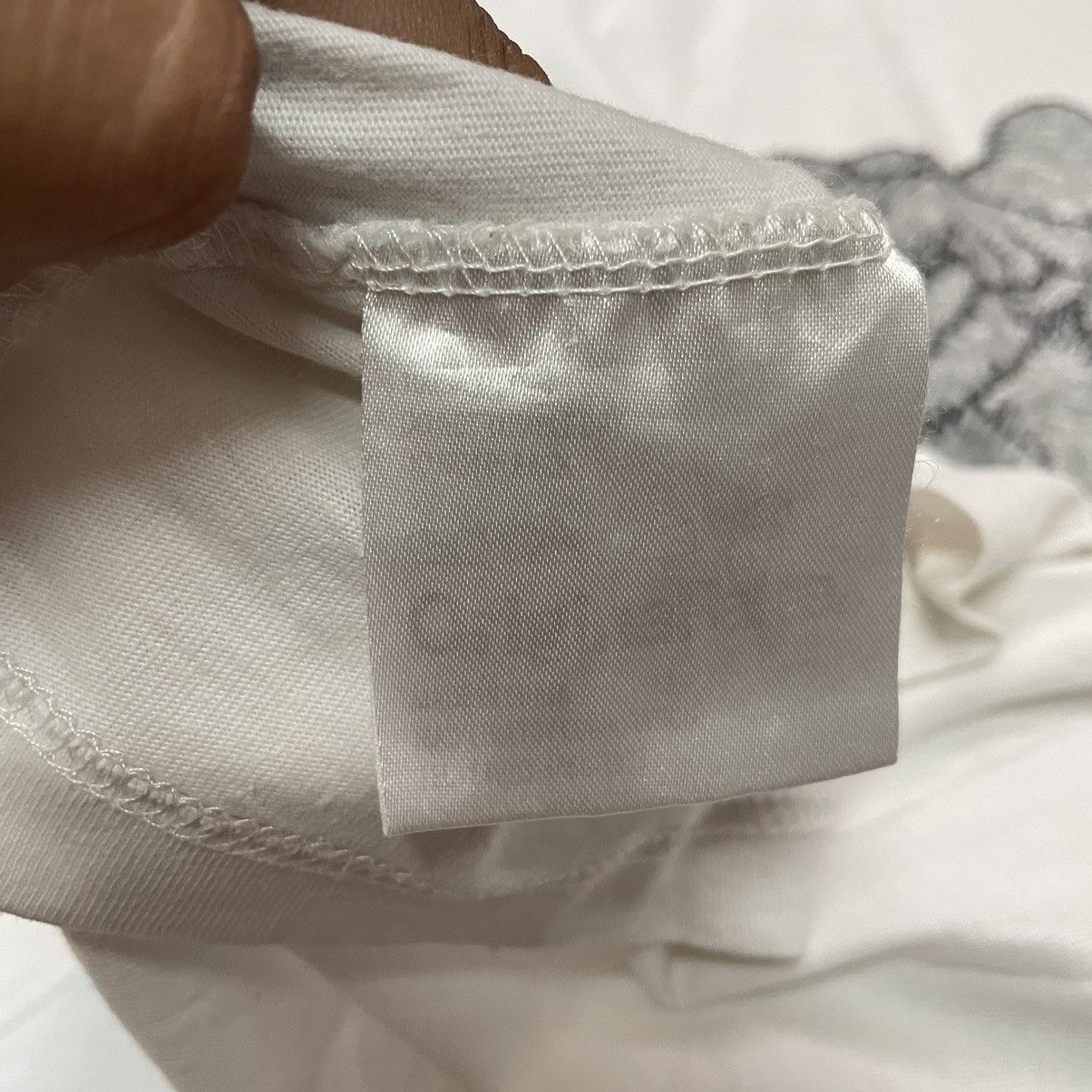 Kaws OriginalFake Kaws Size US M / EU 48-50 / 2 - 7 Thumbnail