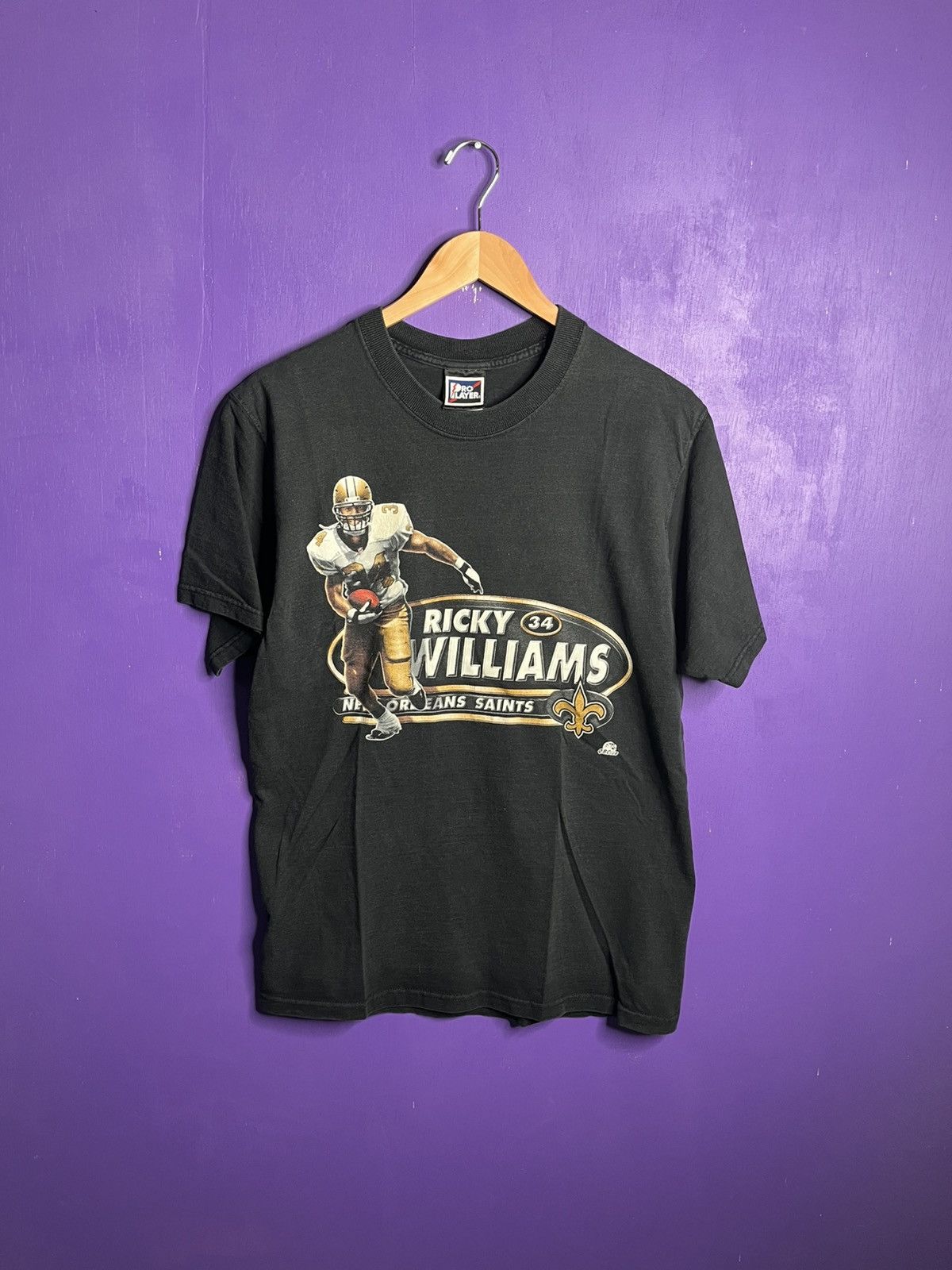 NFL × Pro Player × Vintage Vintage 90s Pro player Ricky Williams saints t-shirt Size US M / EU 48-50 / 2 - 1 Thumbnail