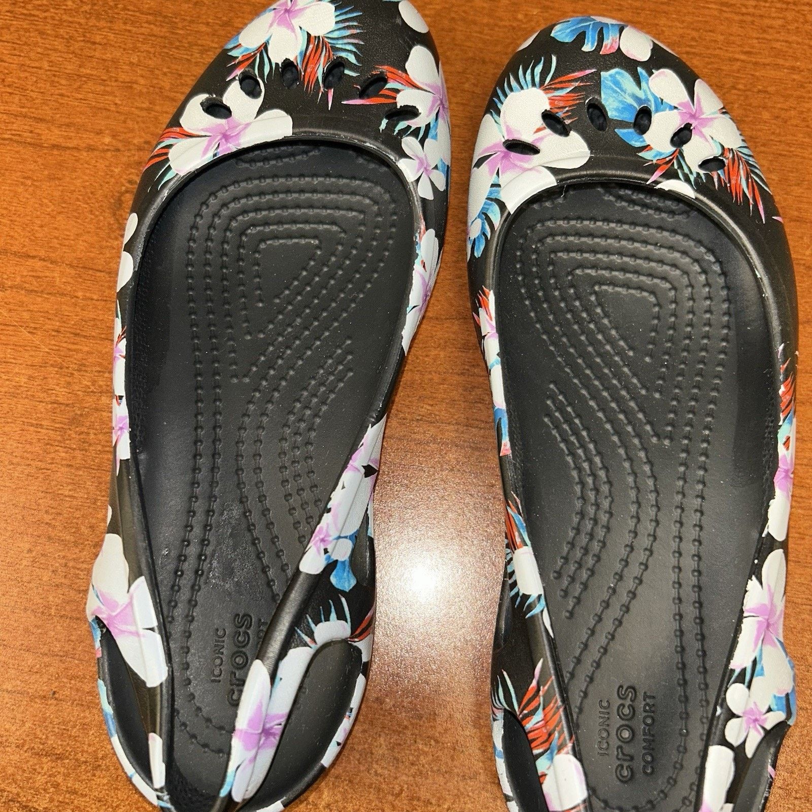 Crocs Crocs Kadee Ballet Flats Sz 5 Women's Slip On Floral Flowers Size US 5 / IT 35 - 4 Thumbnail