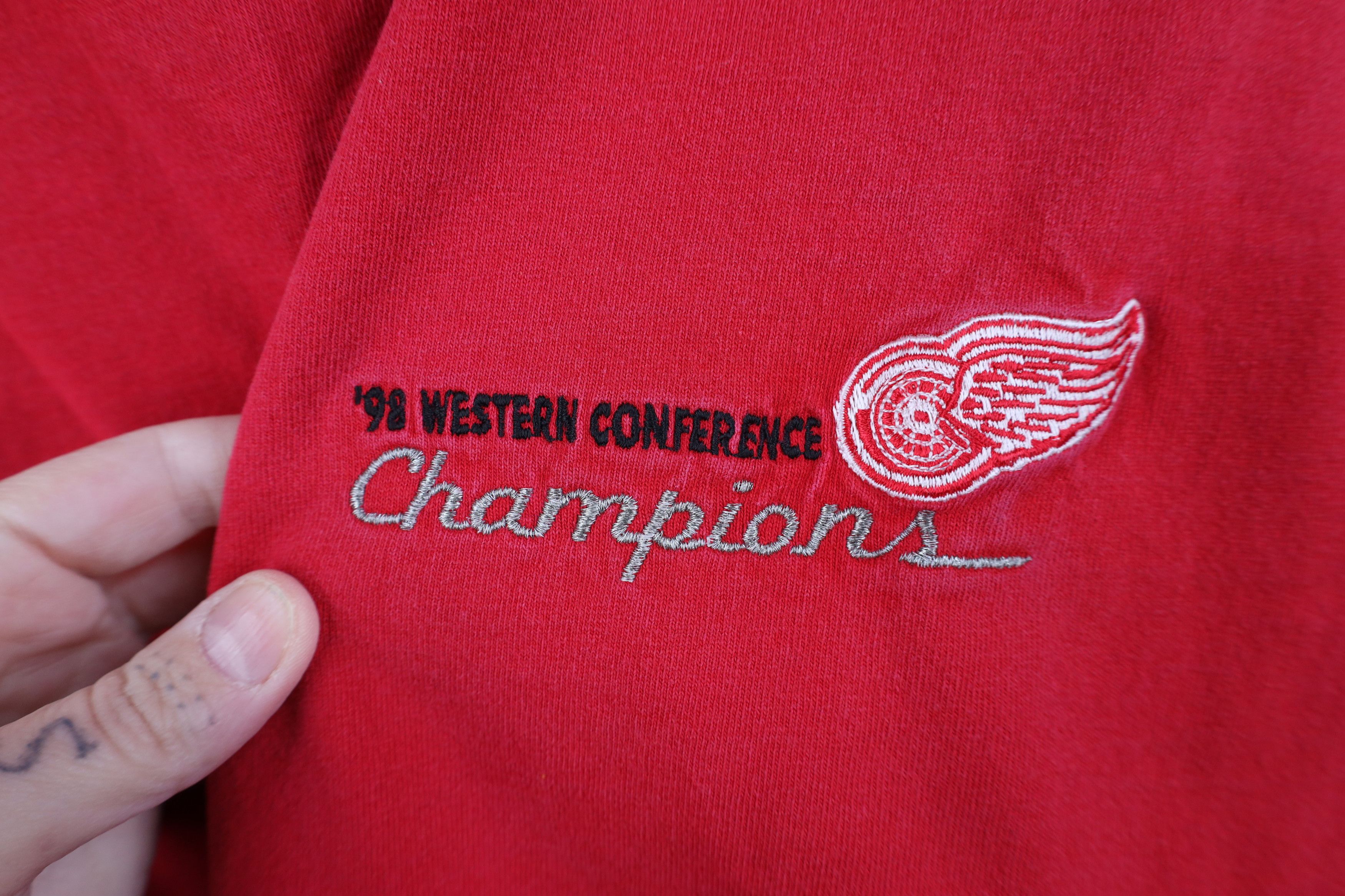 Vintage Vintage 90s 1998 Western Conference Champs Detroit T-Shirt Size US XL / EU 56 / 4 - 4 Thumbnail