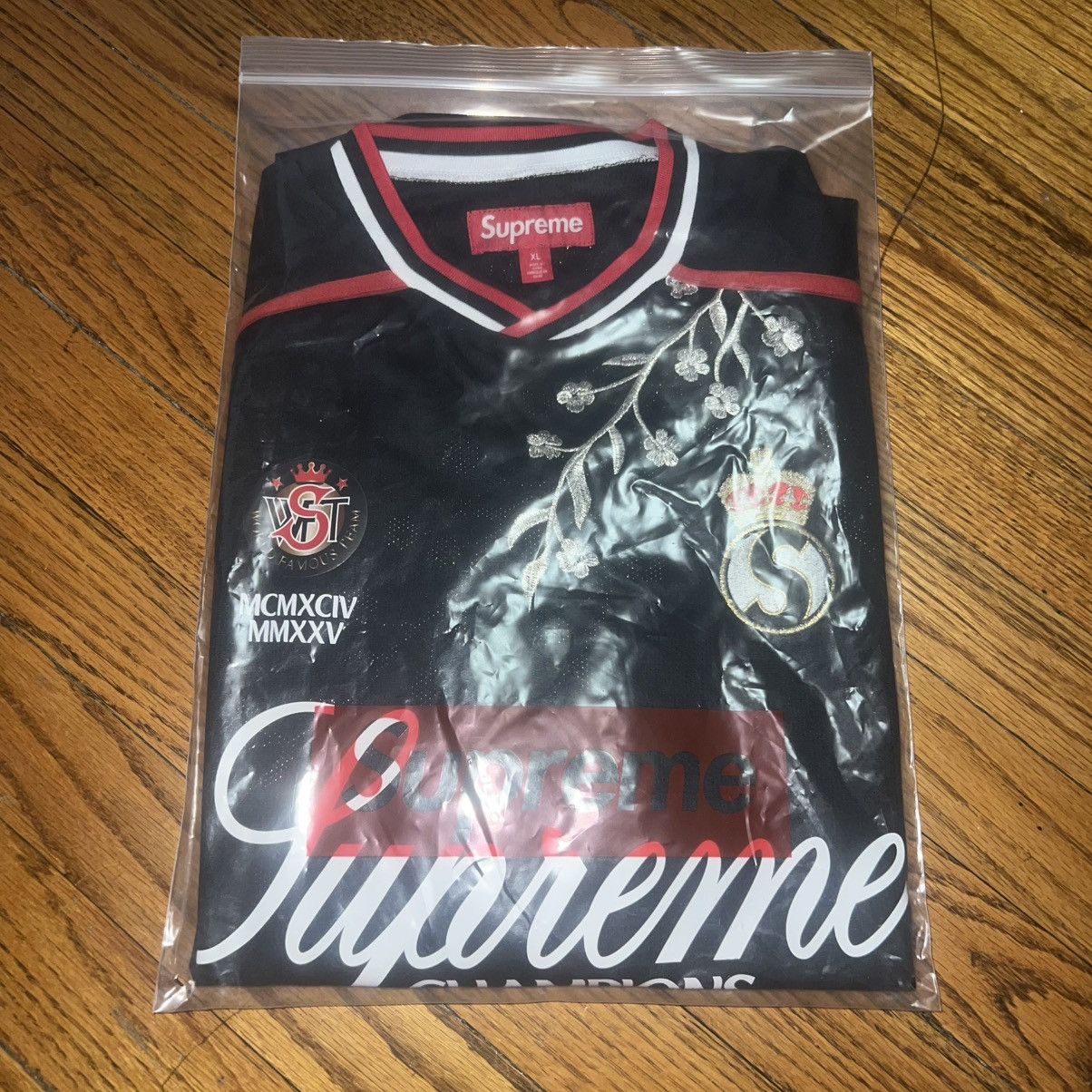 Supreme In-Hand Supreme Floral Soccer Jersey Black Size: XL Size US XL / EU 56 / 4 - 3 Thumbnail