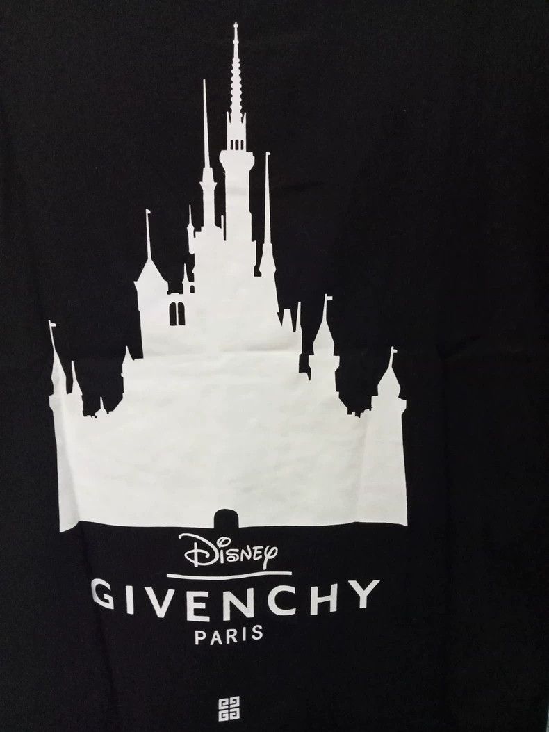Givenchy Givenchy Summer Trendy Dog Print Short Sleeve M Size Size US M / EU 48-50 / 2 - 3 Thumbnail