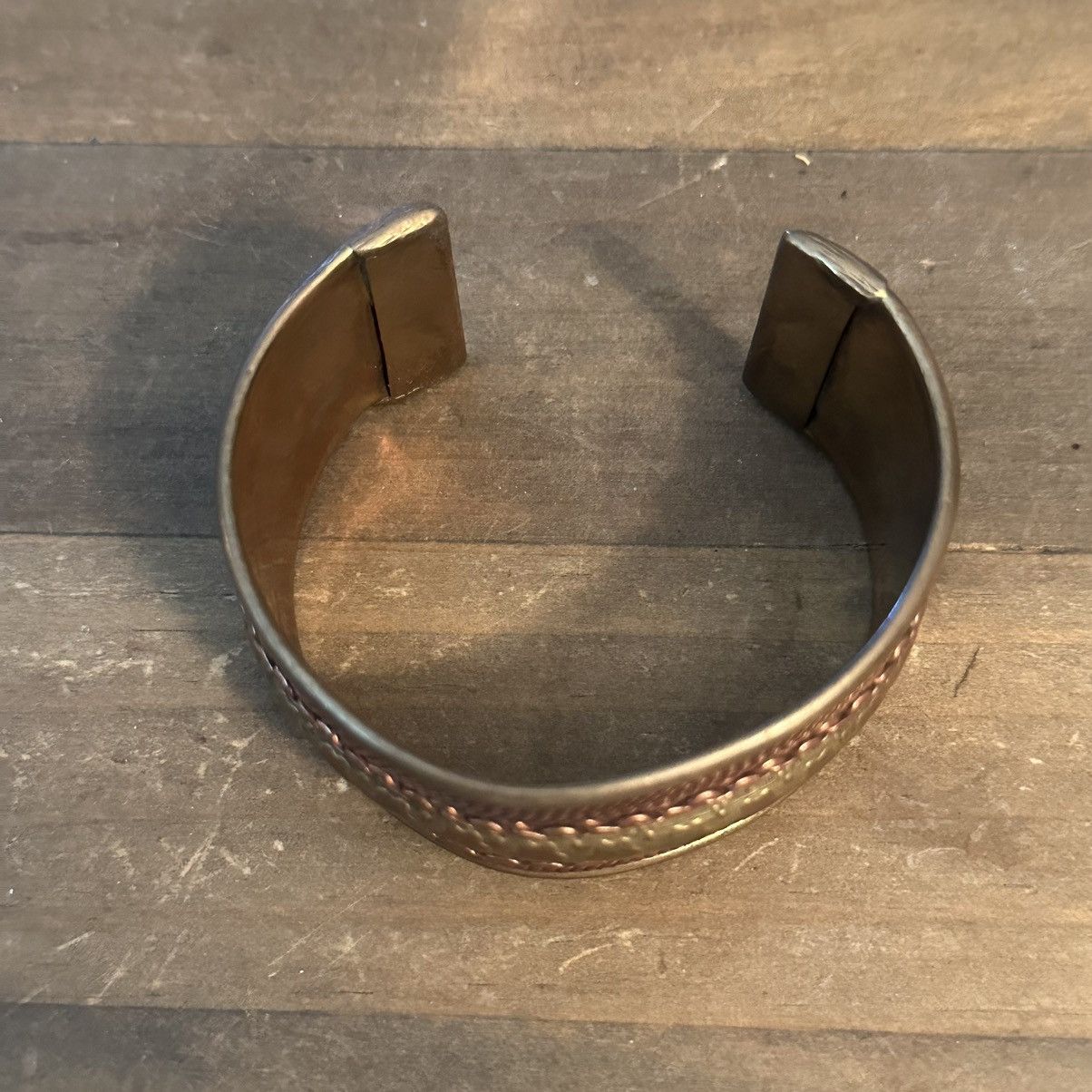 Vintage Vintage wide brass cuff bracelet Size ONE SIZE - 3 Thumbnail