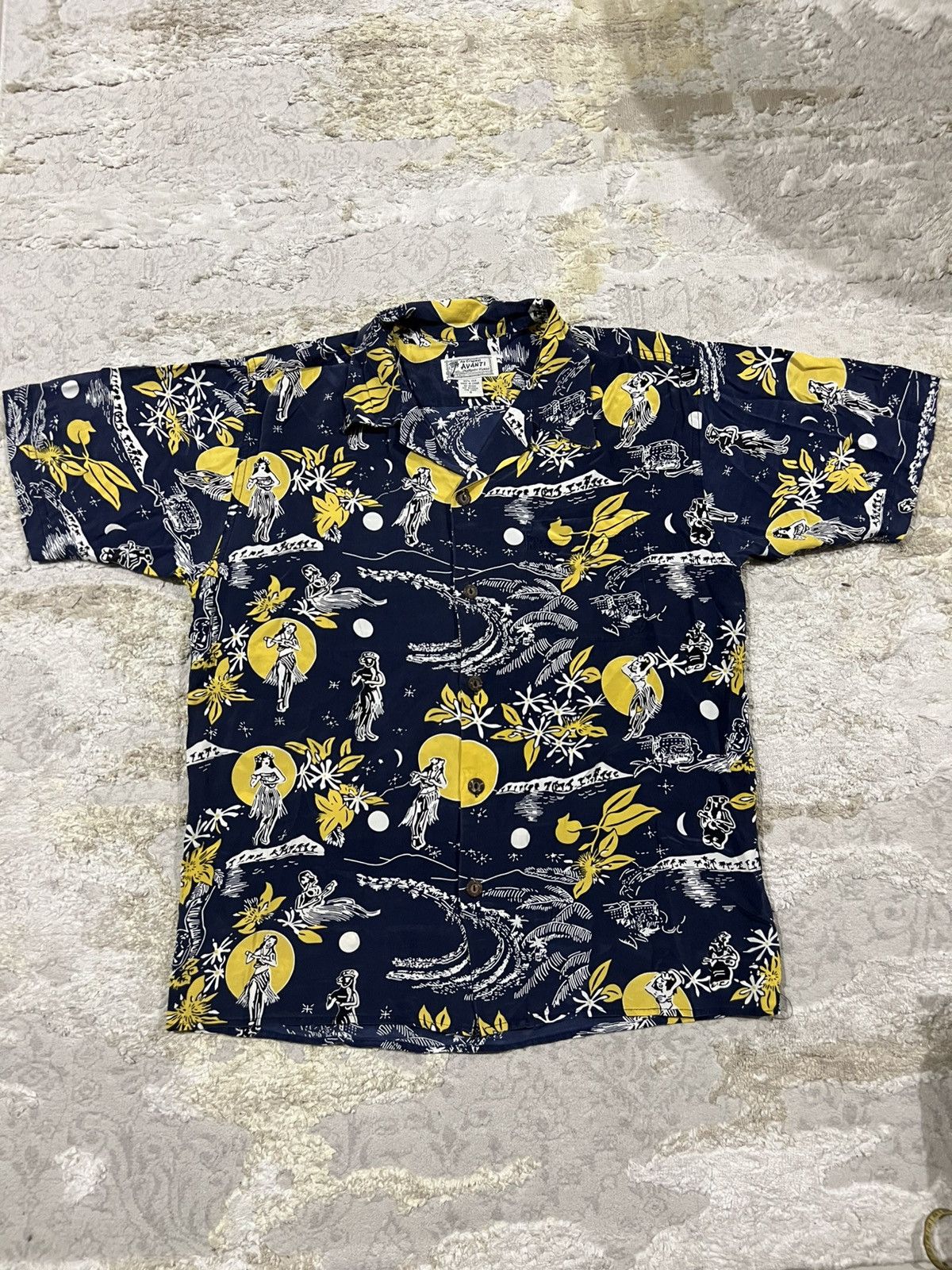 SikSilk Vintage 1960s "Hula Moon" Motif Avanti Silk Hawaiian Shirt Size US M / EU 48-50 / 2 - 1 Thumbnail
