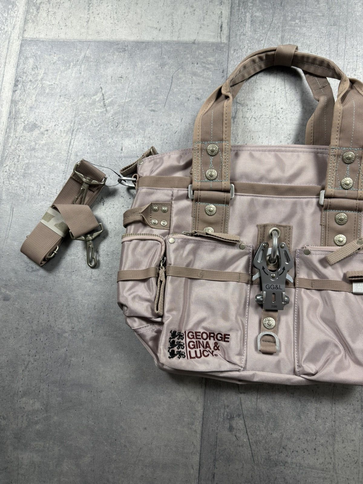 Japanese Brand Brand New George Gina & Lucy Tote Bag 6ix ggl bag Size ONE SIZE - 3 Thumbnail