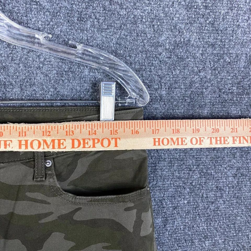 Levi's Levi's Jeans Women's Size 31 Skinny 711 Camouflage Stretch Size 31" - 2 Thumbnail