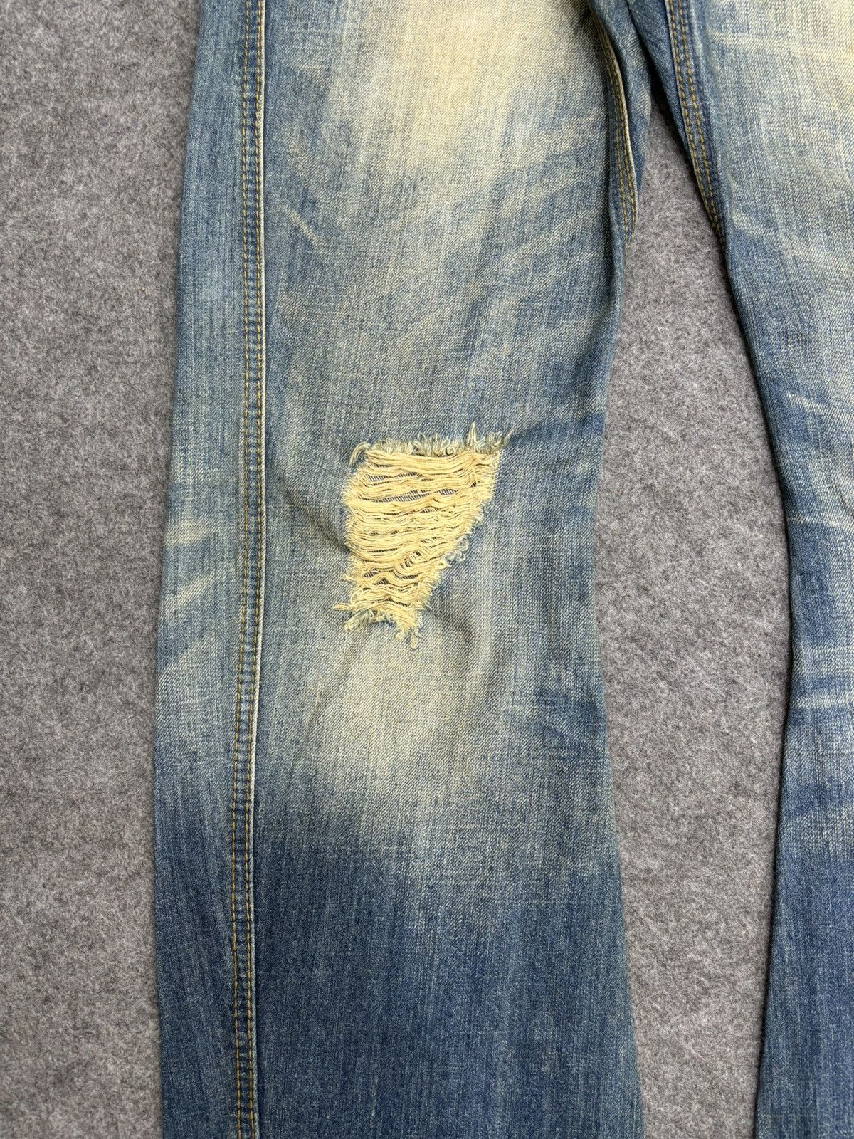 Japanese Brand 💥Japan Style Flare💥Hideaways Curve Distressed Denim F582 Size US 33 - 6 Thumbnail