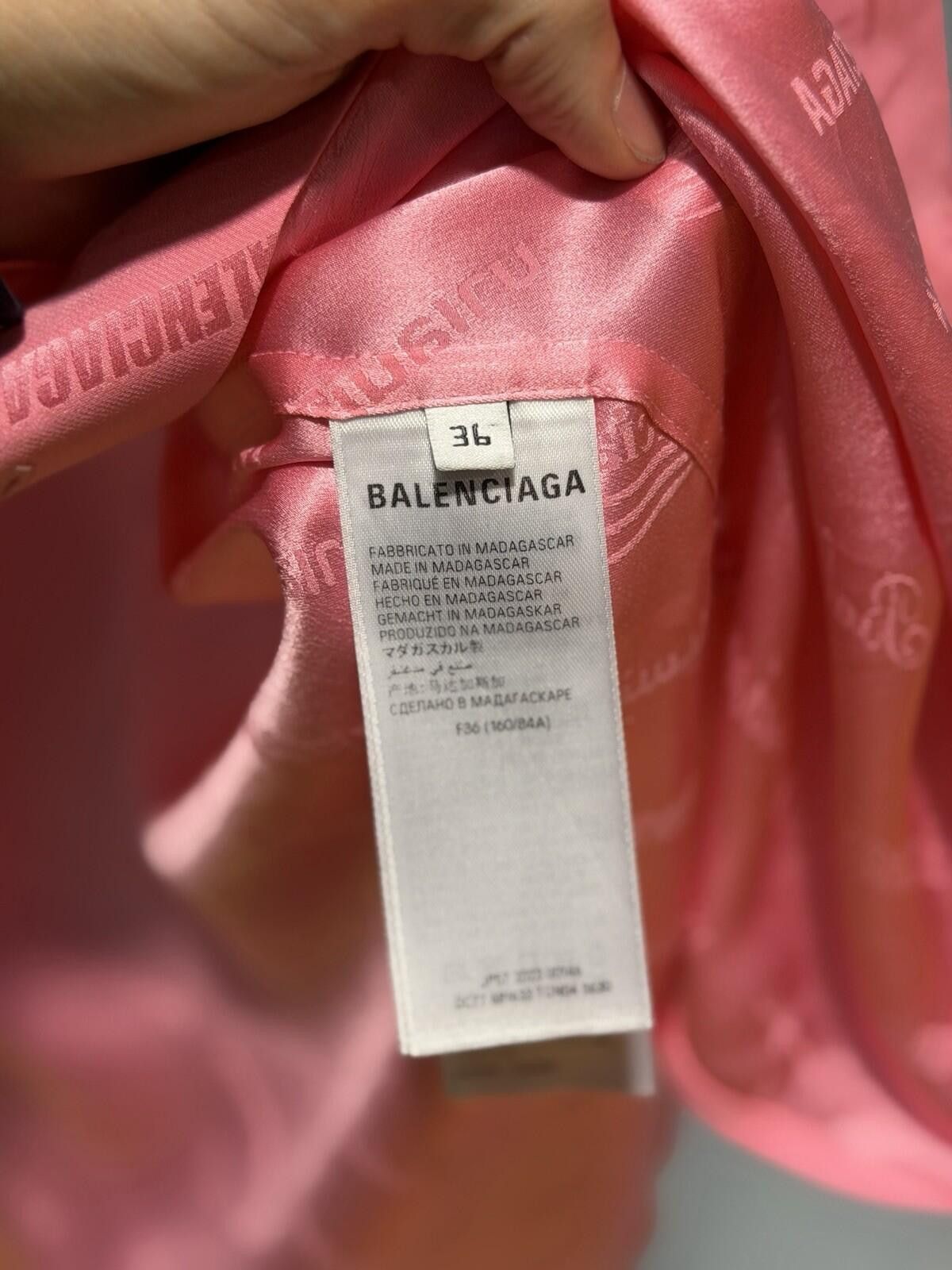 Balenciaga Balenciaga Homewear Pink Oversized Pajama Blouse 32 $1650 Size M / US 6-8 / IT 42-44 - 10 Thumbnail
