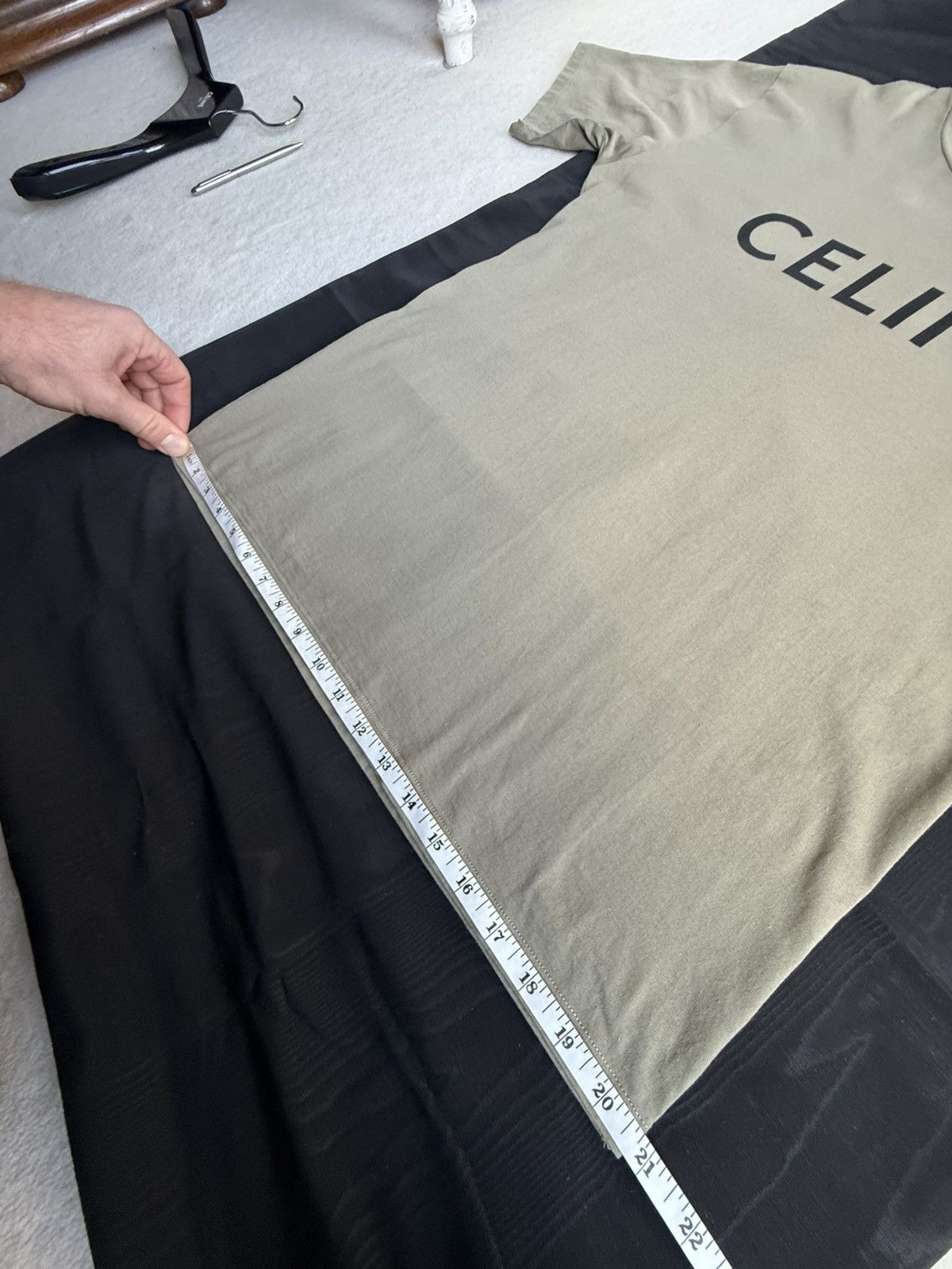 Celine Celine logo t shirt Hedi Slimane khaki green L grail Size US L / EU 52-54 / 3 - 7 Thumbnail