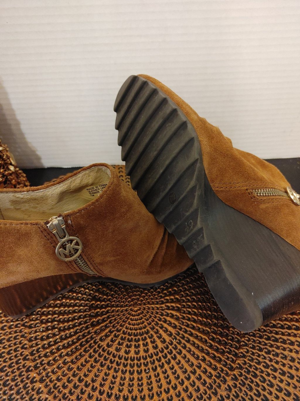Michael Kors Michael Kors Suede Booties Size 7.5 Size US 7.5 / IT 37.5 - 6 Thumbnail