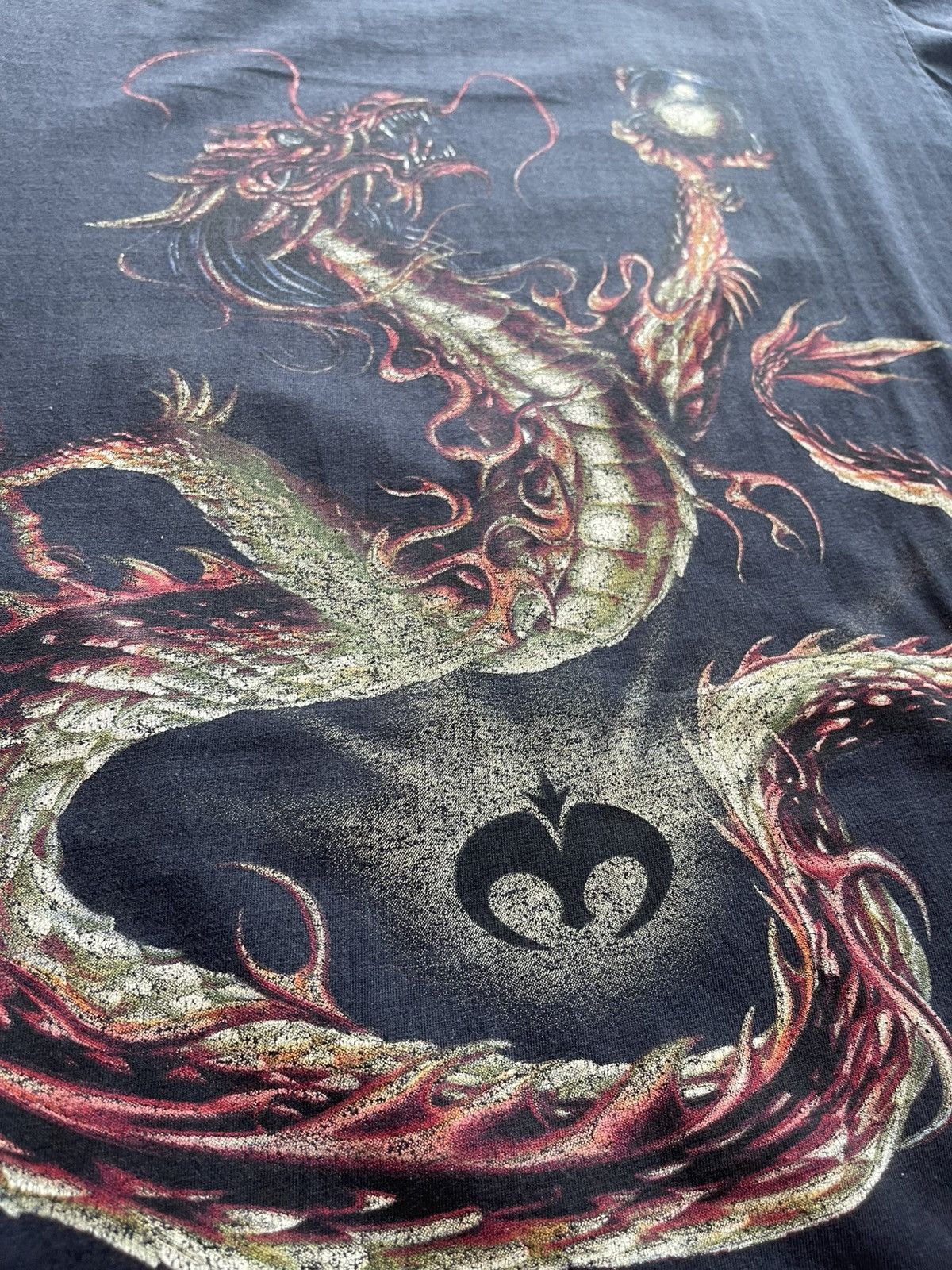 Vintage Vintage B Squared Dragon Graphic T-Shirt Y2K Size US L / EU 52-54 / 3 - 8 Thumbnail