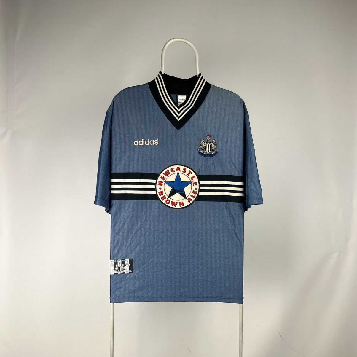 Adidas NEWCASTLE UNITED 1996/7 AWAY FOOTBALL SHIRT ADIDAS JERSEY Size US L / EU 52-54 / 3 - 1 Thumbnail