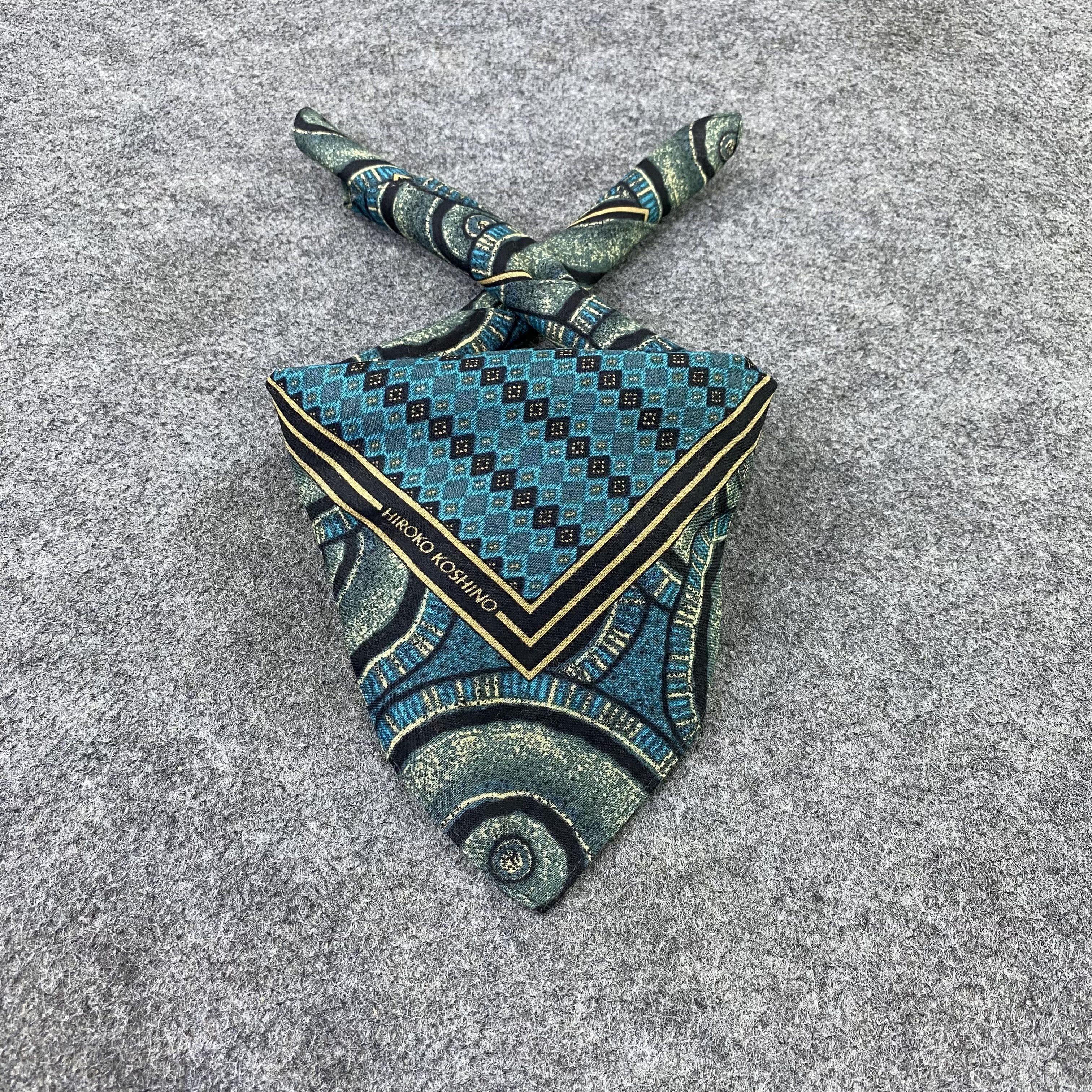 Japanese Brand Hiroko Koshino Handkerchief / Bandana / Neckerchief-B1037 Size ONE SIZE - 2 Thumbnail