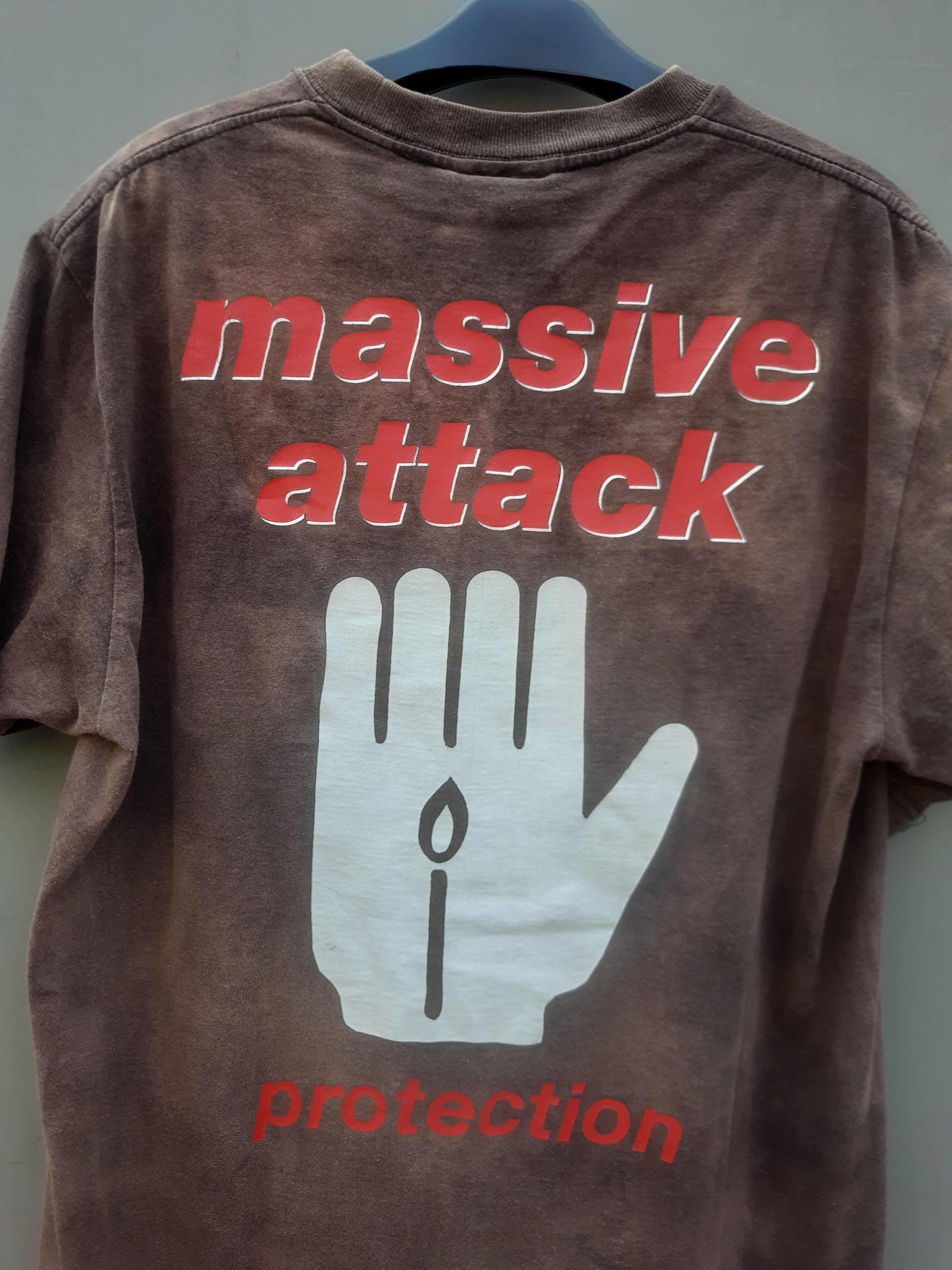 Band Tees Y2K Massive Attack Protection T-Shirt Size US M / EU 48-50 / 2 - 7 Thumbnail