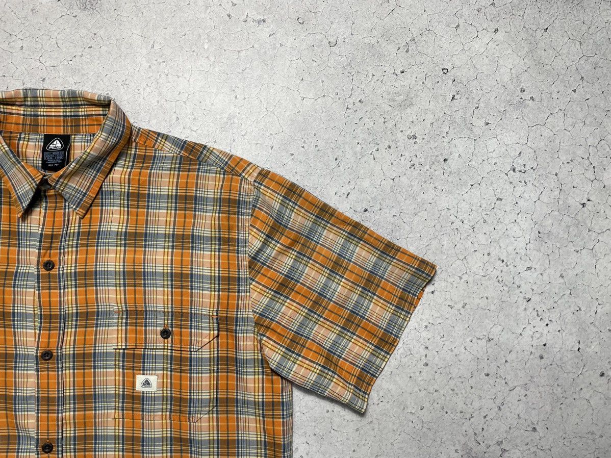 Nike ACG Nike ACG Vintage Short Sleeve Button Shirt Outdoor Size US L / EU 52-54 / 3 - 3 Thumbnail
