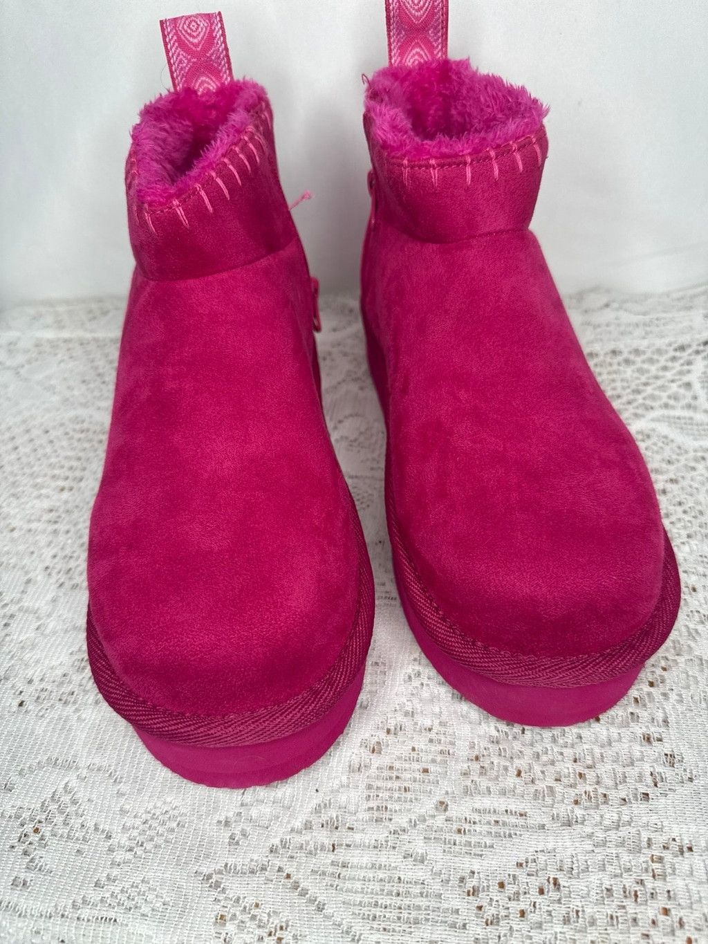 The Unbranded Brand NWT Muk Luks Augie fuschia pink furry ankle boots sz 8 Size US 8 / IT 38 - 4 Thumbnail