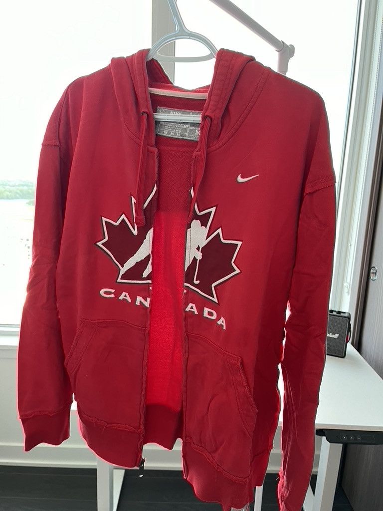 Vintage Nike Team Canda Zip-up