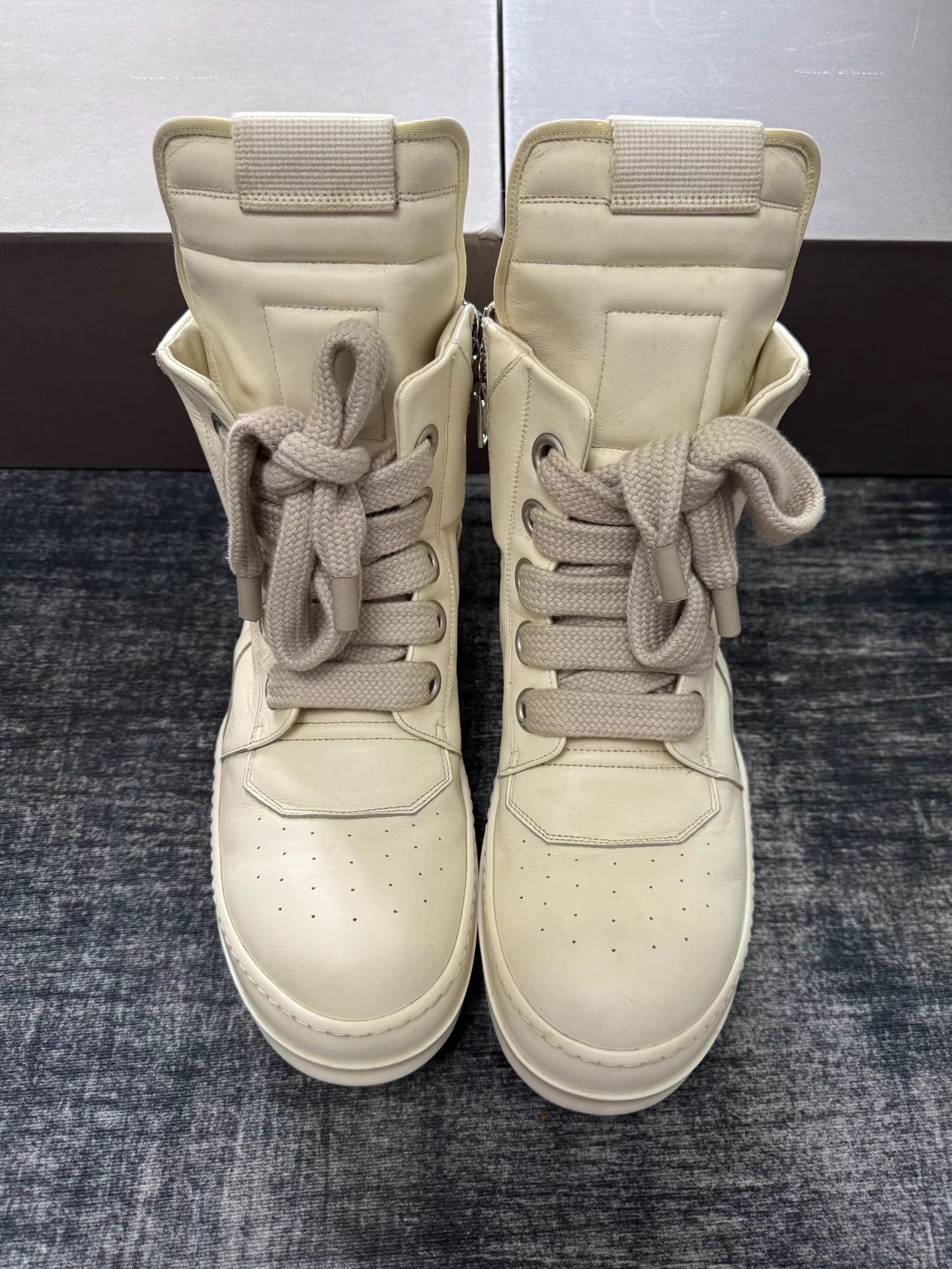 Rick Owens Rick Owens mainline all-white reverse triangle sneakers Size US 11 / EU 44 - 2 Thumbnail