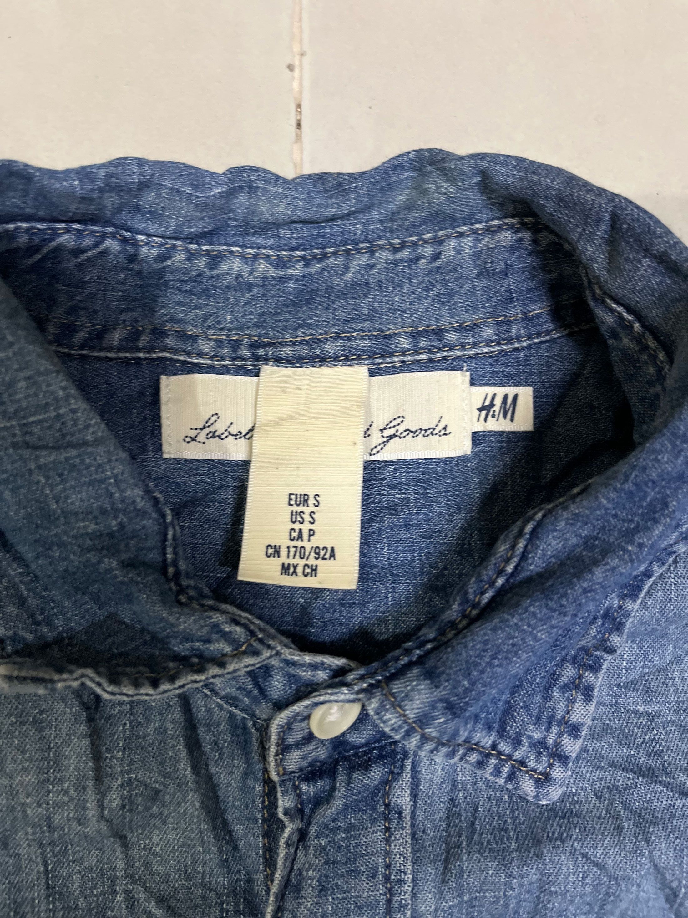 Designer × H&M H&M Long Sleeve Denim Pearl Snap Western Shirt Size US S / EU 44-46 / 1 - 2 Thumbnail