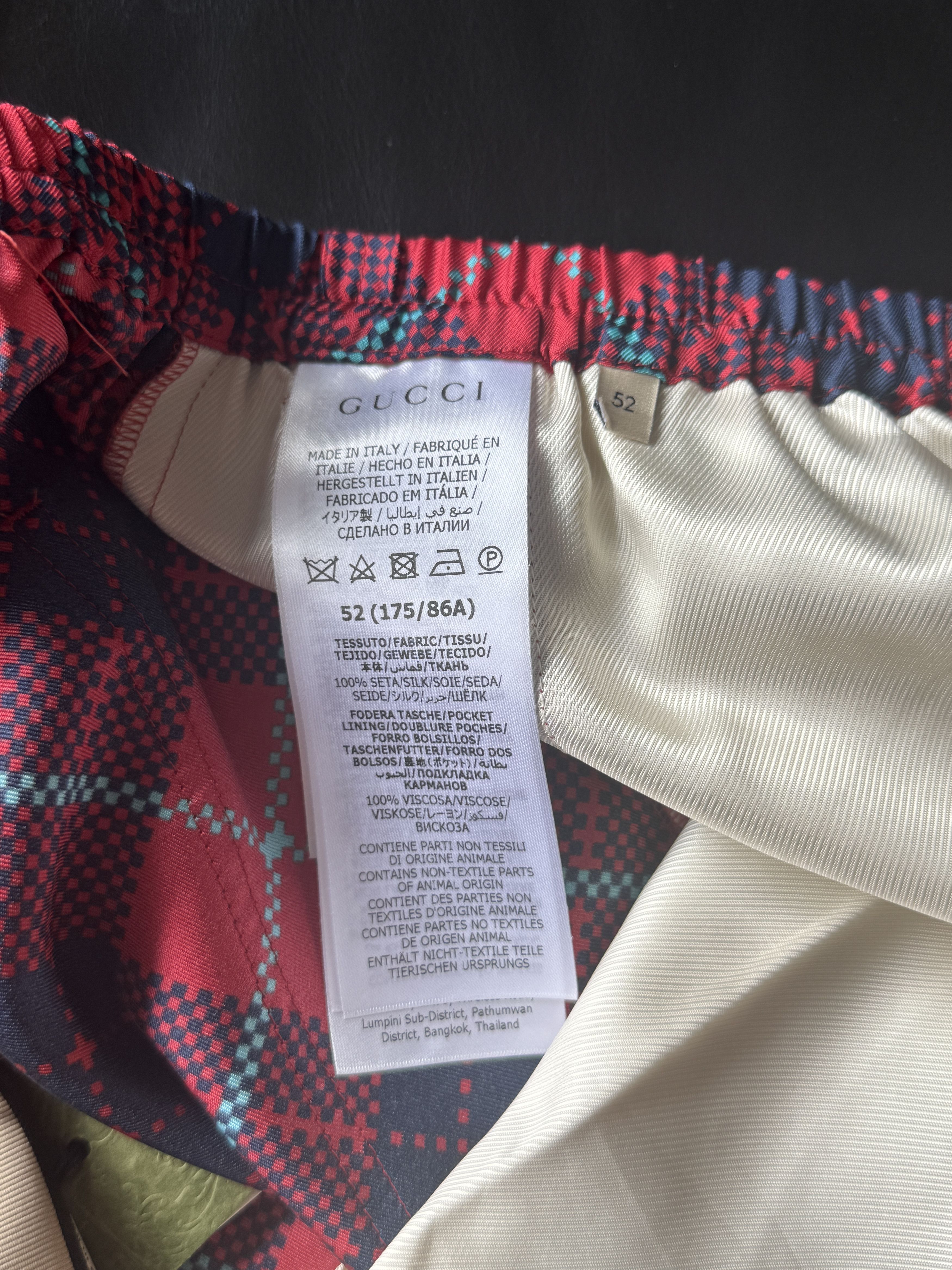 Gucci Checkered Silk Shorts with Blue Hem Size US 34 / EU 50 - 17 Thumbnail