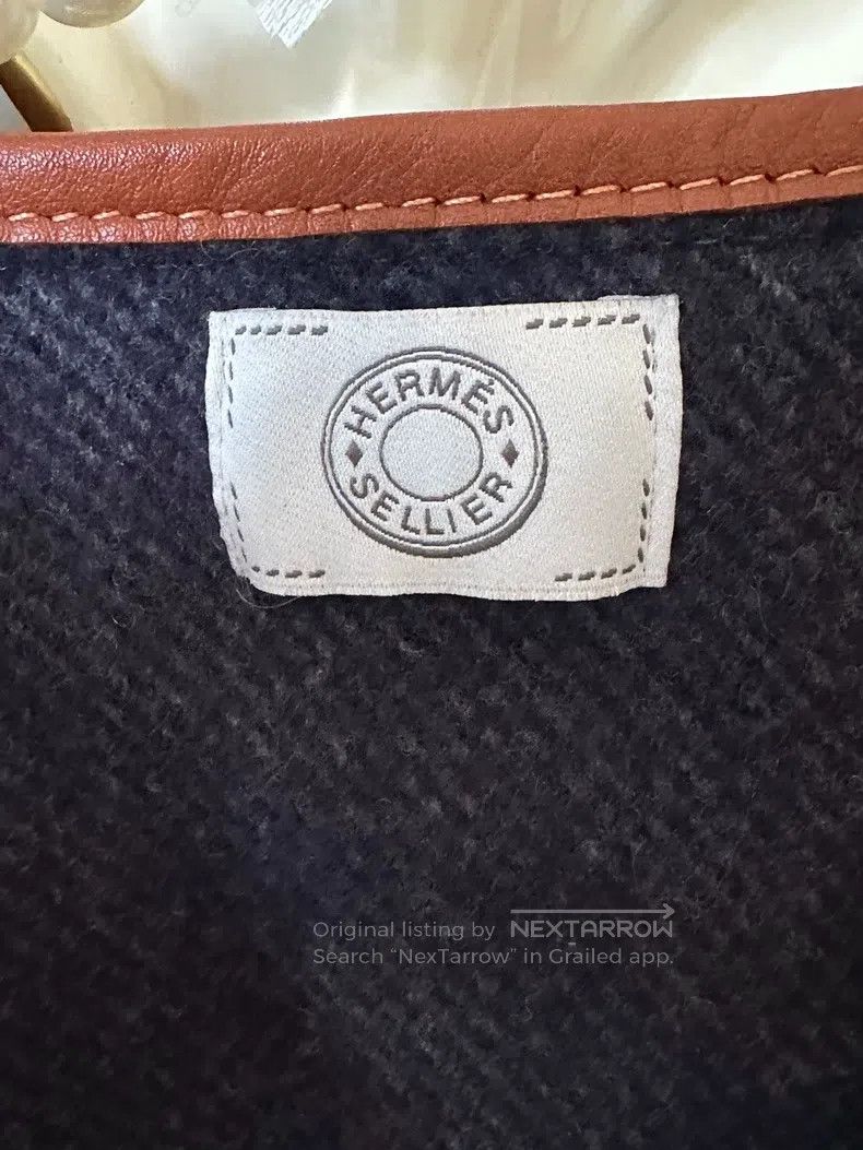 Hermes Hermes size 140cm X75cm Cape, 140cm X 75cm, Unisex Size US M / EU 48-50 / 2 - 2 Thumbnail